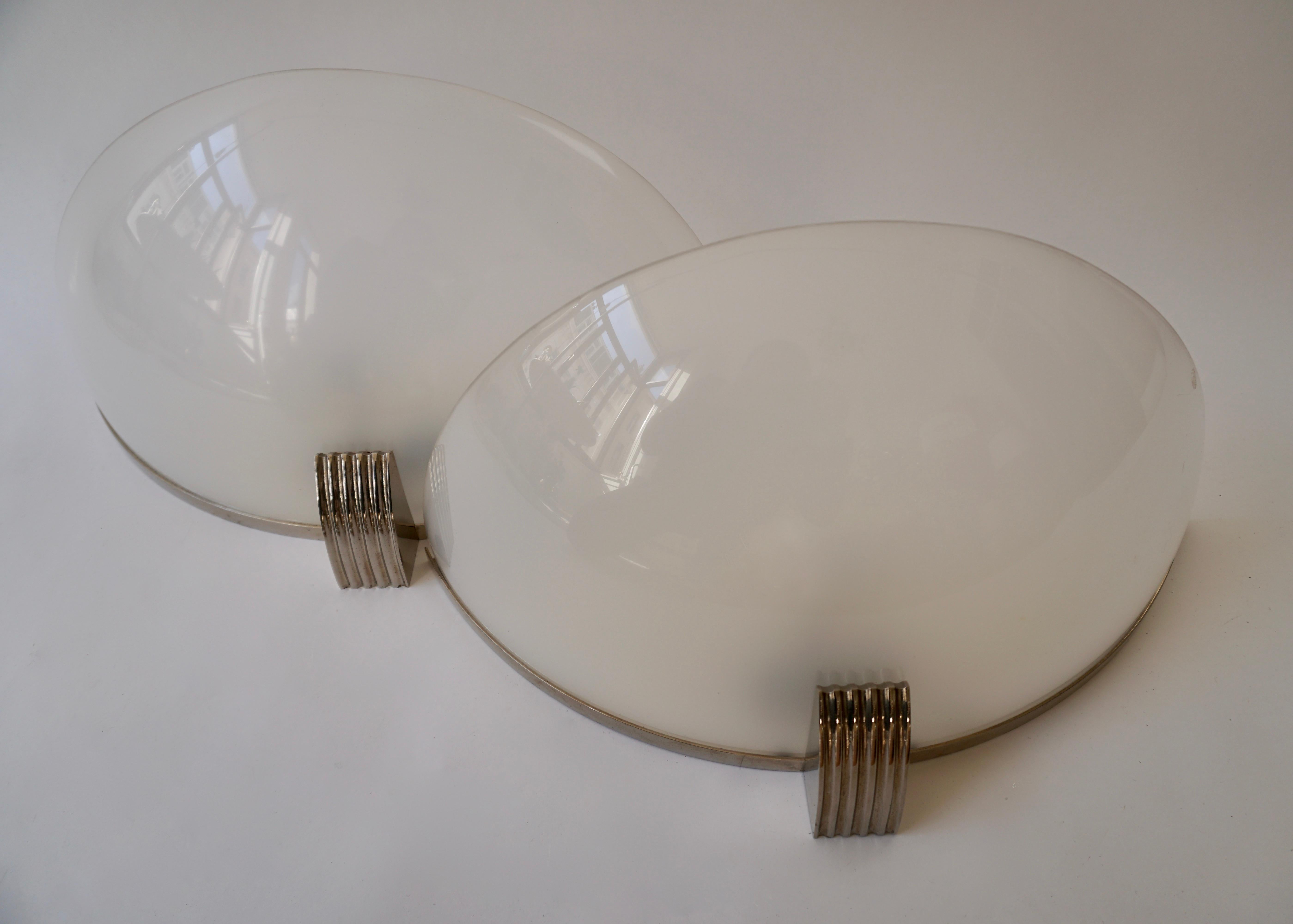 French Set of Two Art Deco Wall Lamps or Sconces For Sale