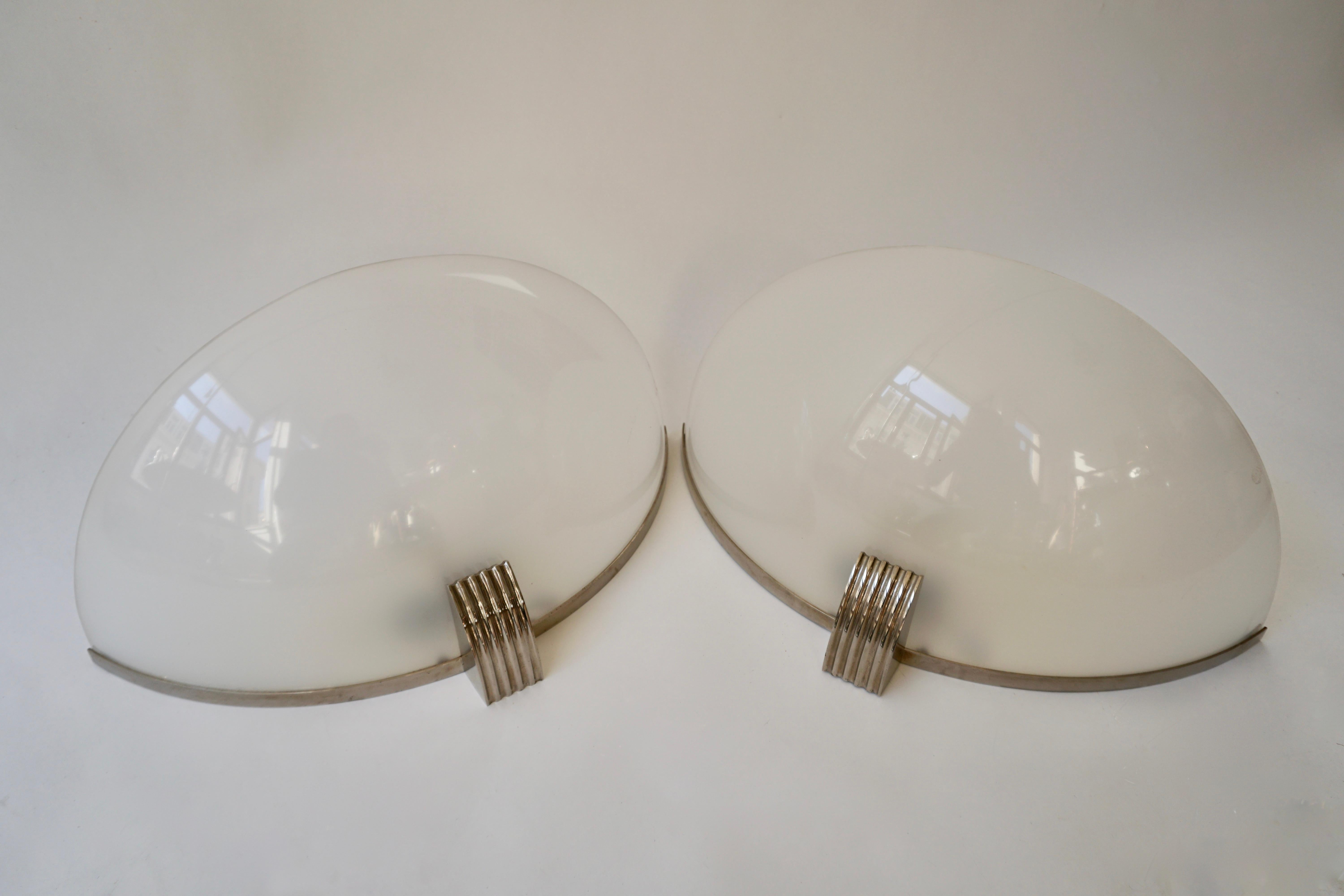 Set of Two Art Deco Wall Lamps or Sconces For Sale 1