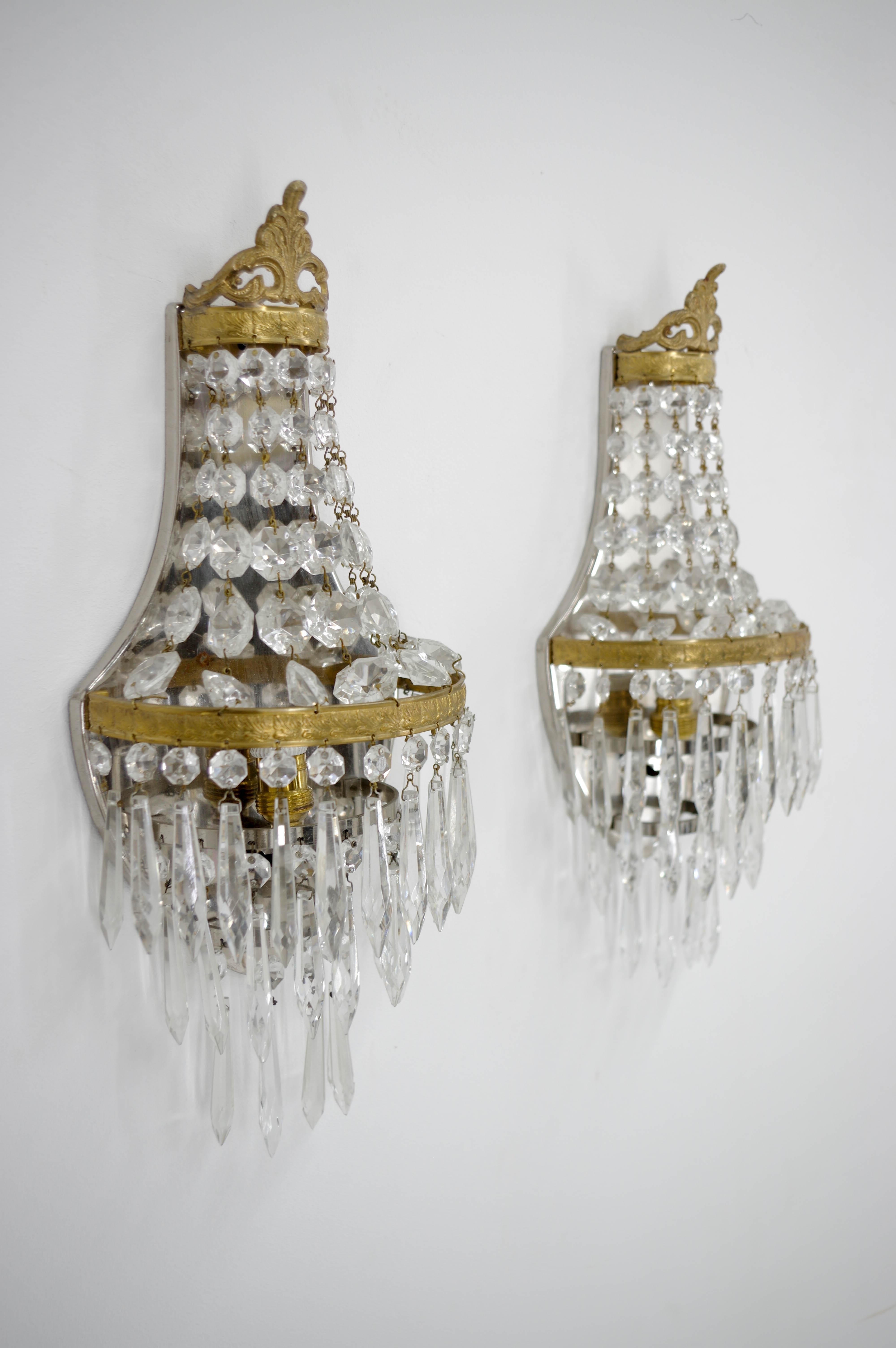Set of Two Art Nouveau Wall Lamps, 1920, Restored In Good Condition For Sale In Praha, CZ