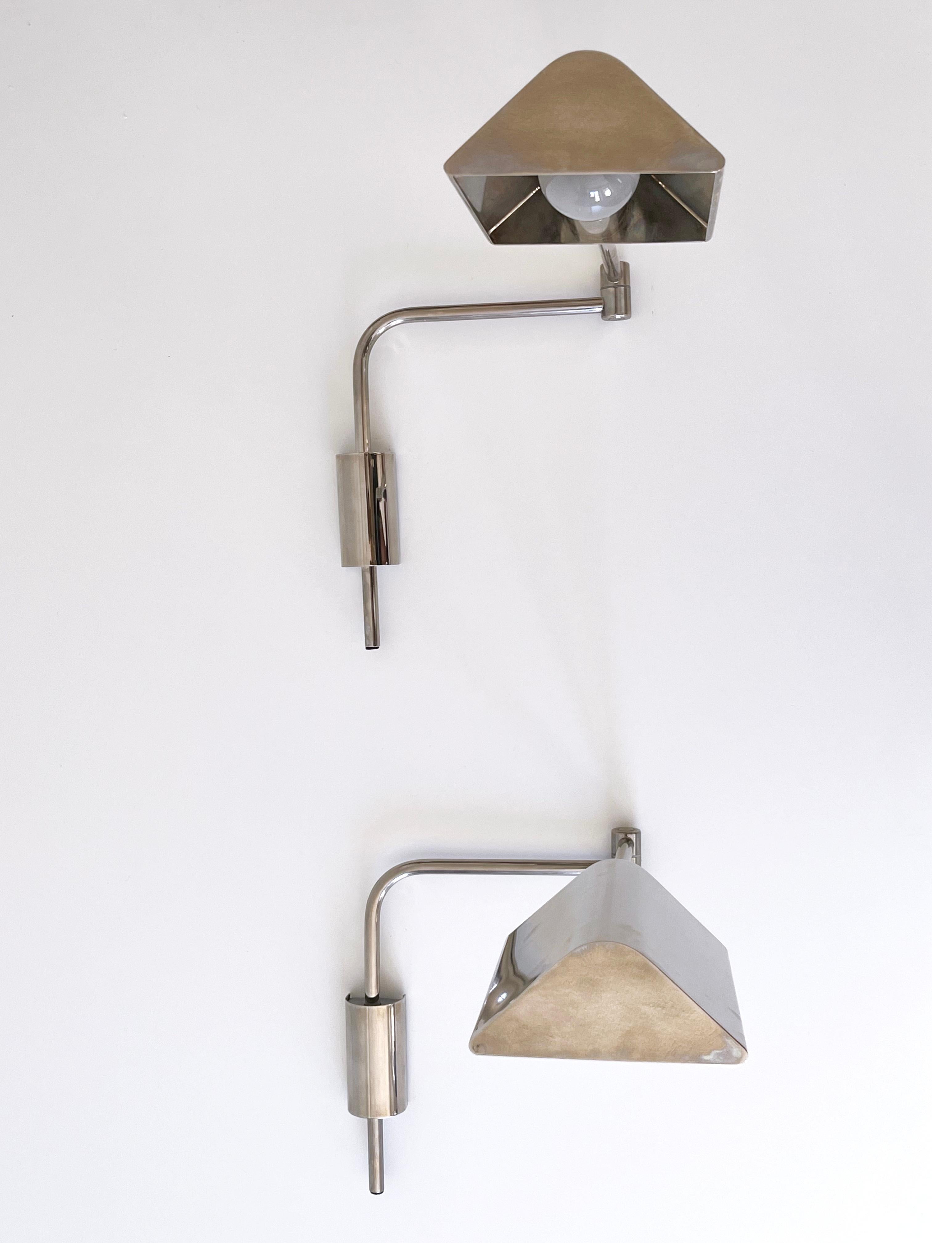 Ensemble de deux appliques ou liseuses articulées par Florian Schulz 1970 en vente 6