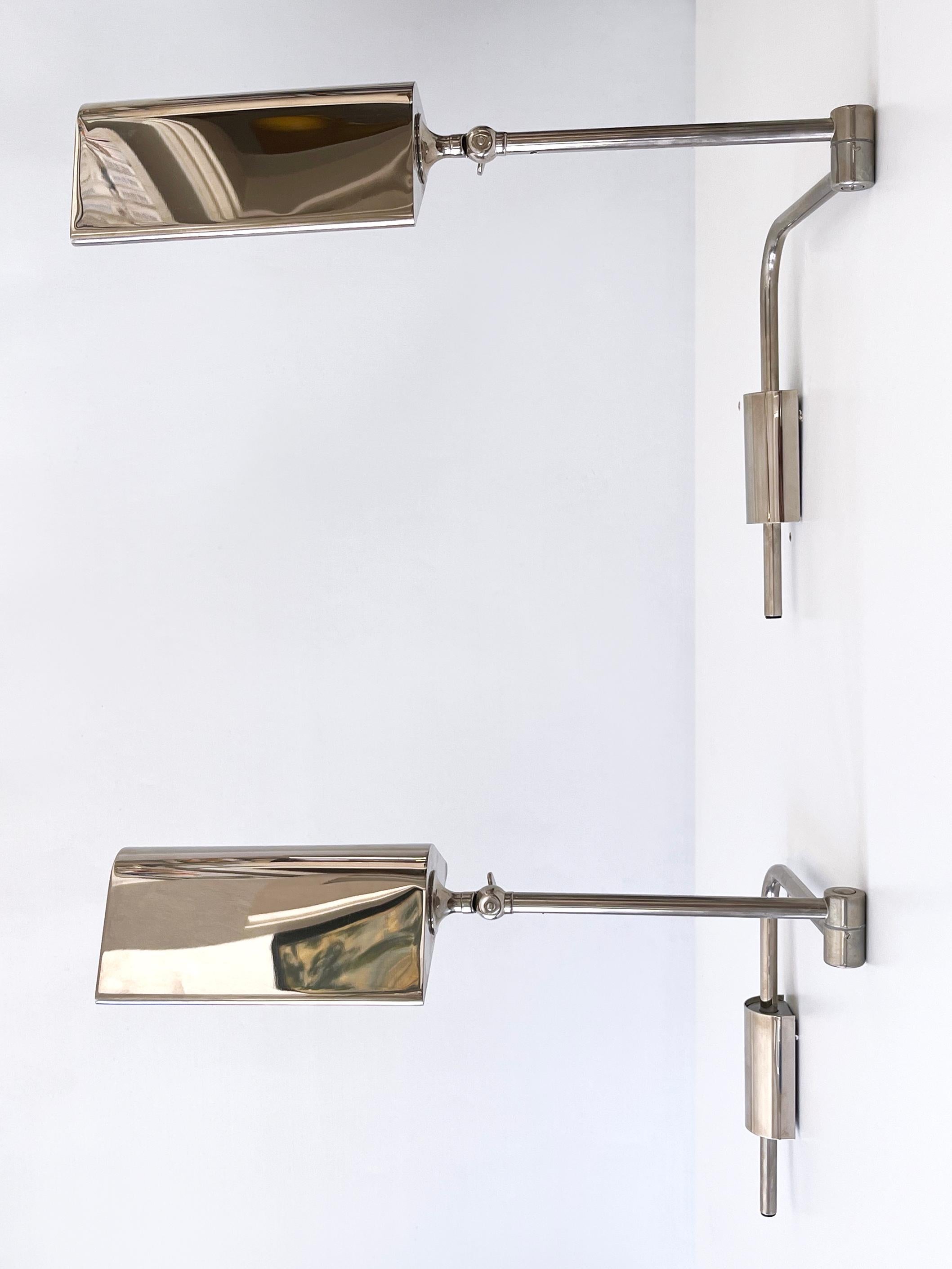 Allemand Ensemble de deux appliques ou liseuses articulées par Florian Schulz 1970 en vente
