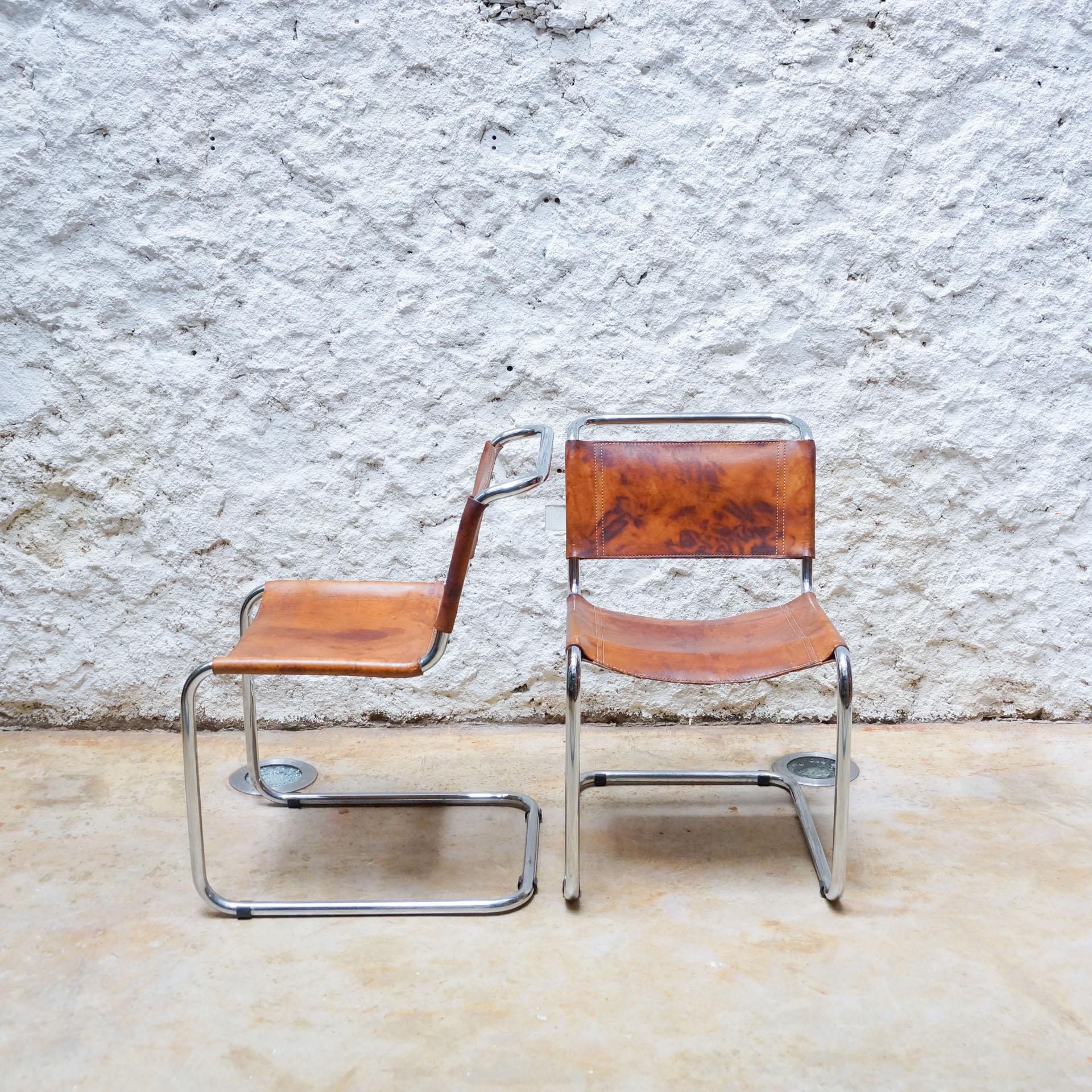 Mid-Century Modern Set of Two B33 Chairs in Steel and Leather by Marcel Breuer