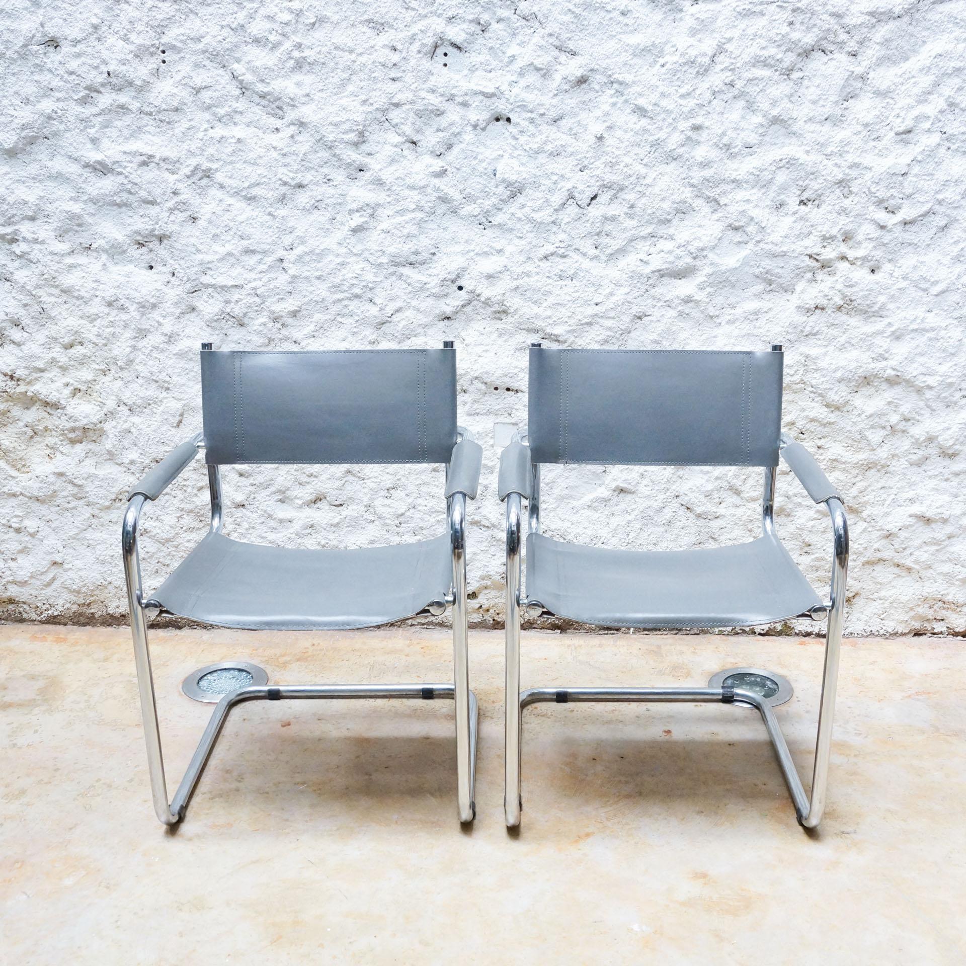 Set of Two B34 Chairs in Steel and Leather by Marcel Breuer 8