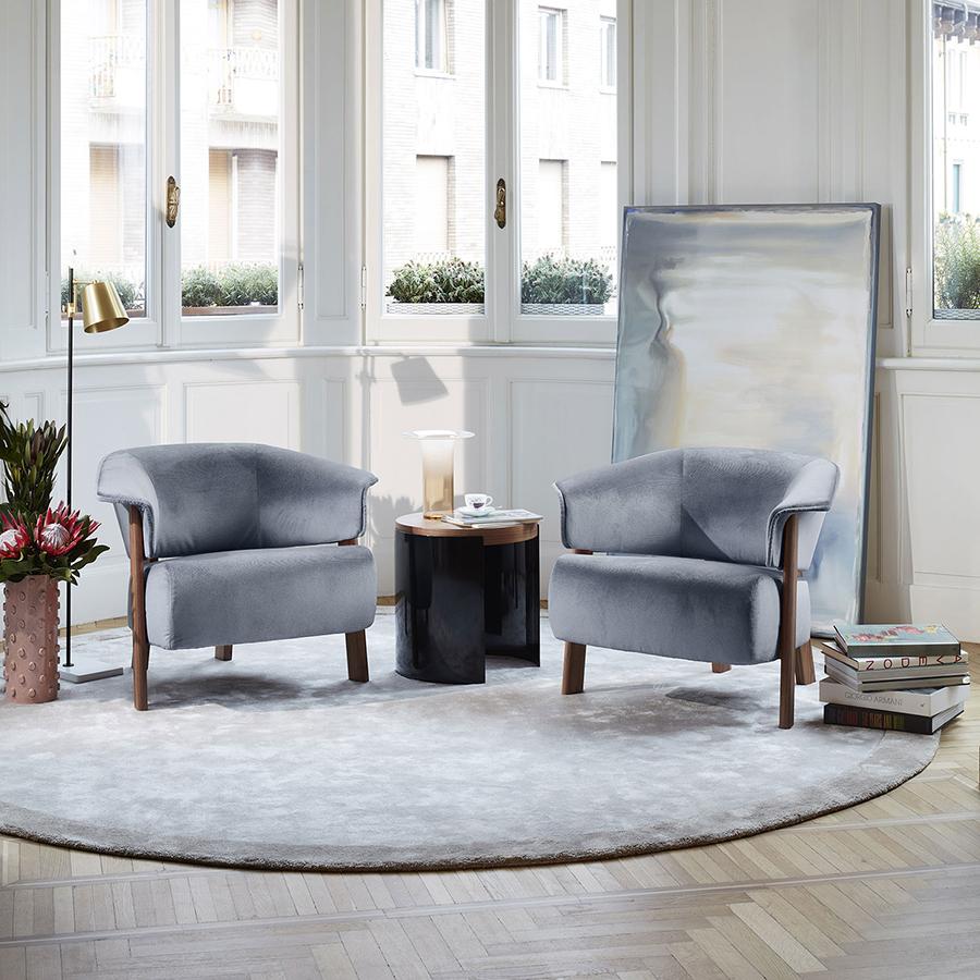 Ensemble de deux fauteuils à oreilles d'arrière de Patricia Urquiola en vente 3
