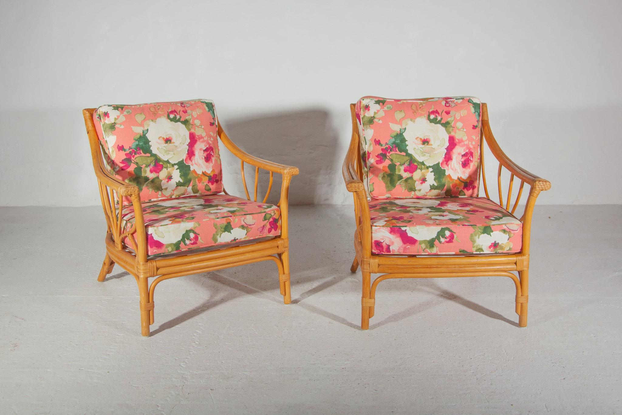 Mid-Century Modern Set of Two Bamboo Floral Lounge Chairs Boho Chique For Sale