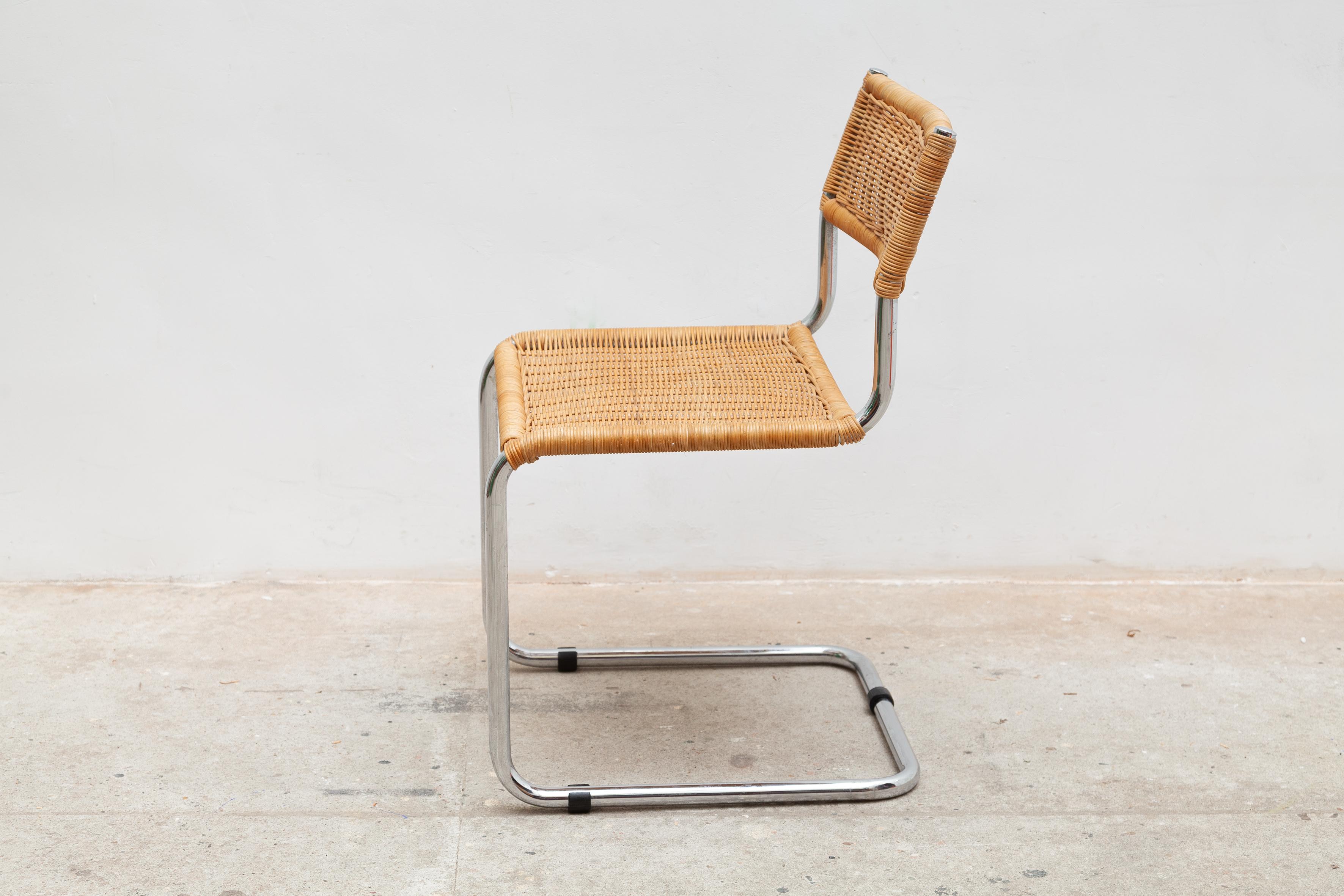Ensemble de deux chaises d'appoint Bauhaus en rotin tressé chromé en porte-à-faux, Italie, années 1960 Bon état - En vente à Antwerp, BE