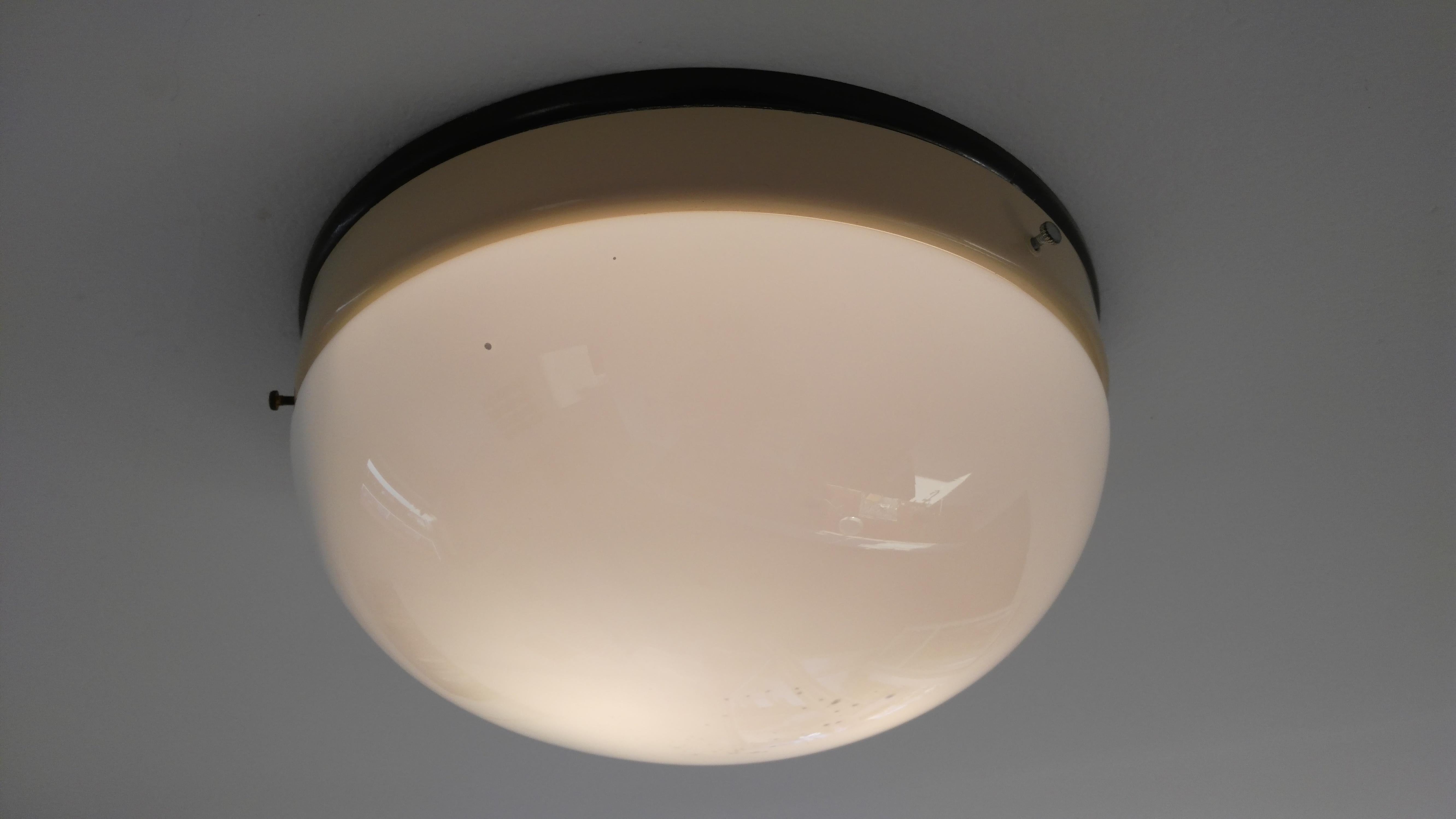 Vetro Set di due lampade da soffitto Bauhaus, anni '40 in vendita