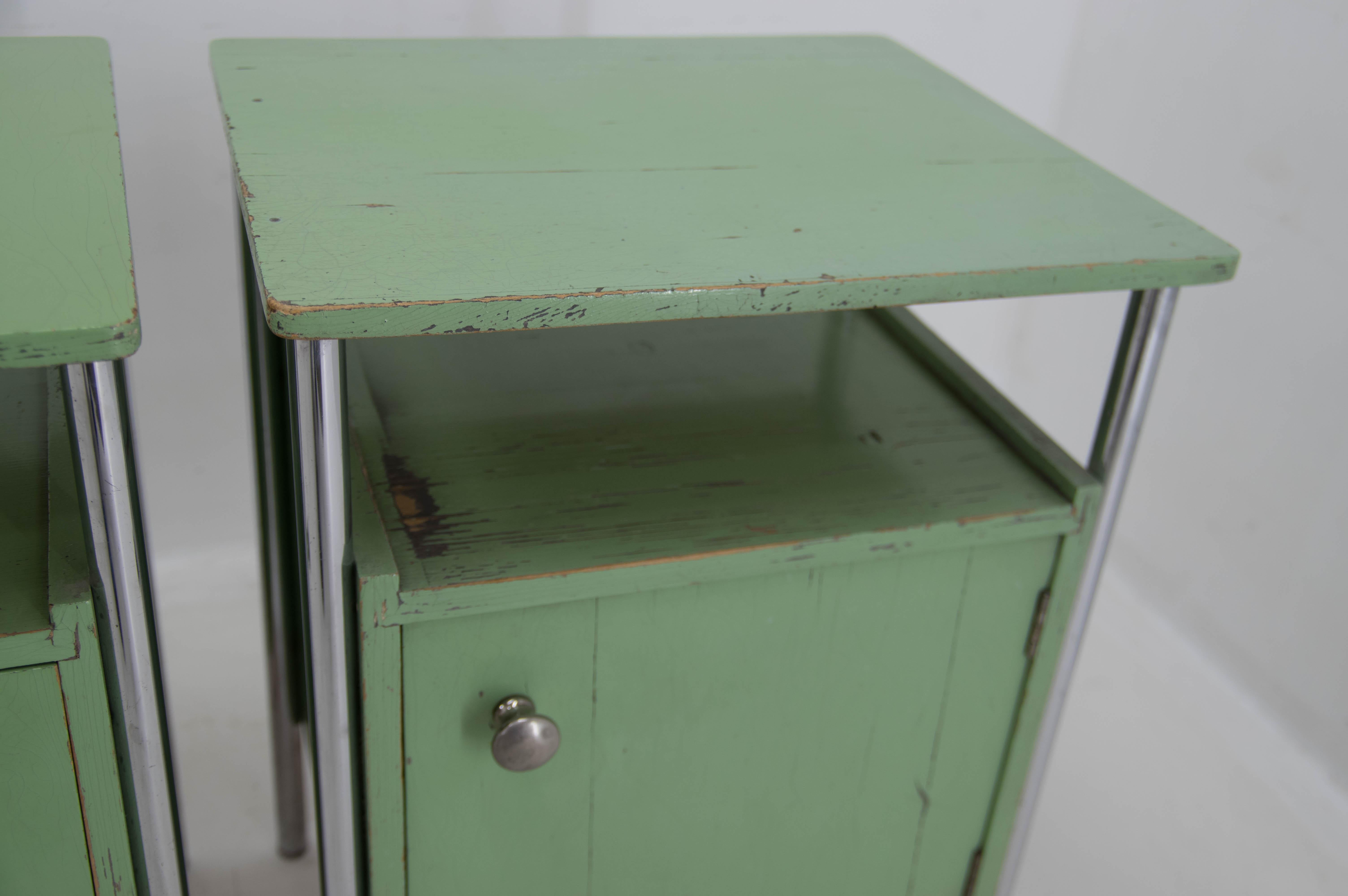 Set of Two Bauhaus Night Stands by Vichr & Co., 1930s In Good Condition In Praha, CZ