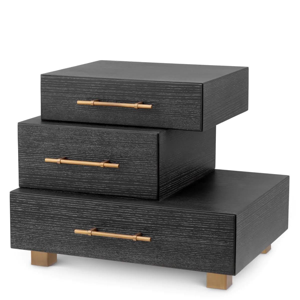 Ensemble de deux tables de chevet, table d'appoint, placage de chêne anthracite, finition laiton brossé, une œuvre d'art.

Découvrez ces tables de chevet uniques.
Fabriqué avec soin en placage de chêne, un matériau luxueux et durable qui résiste à