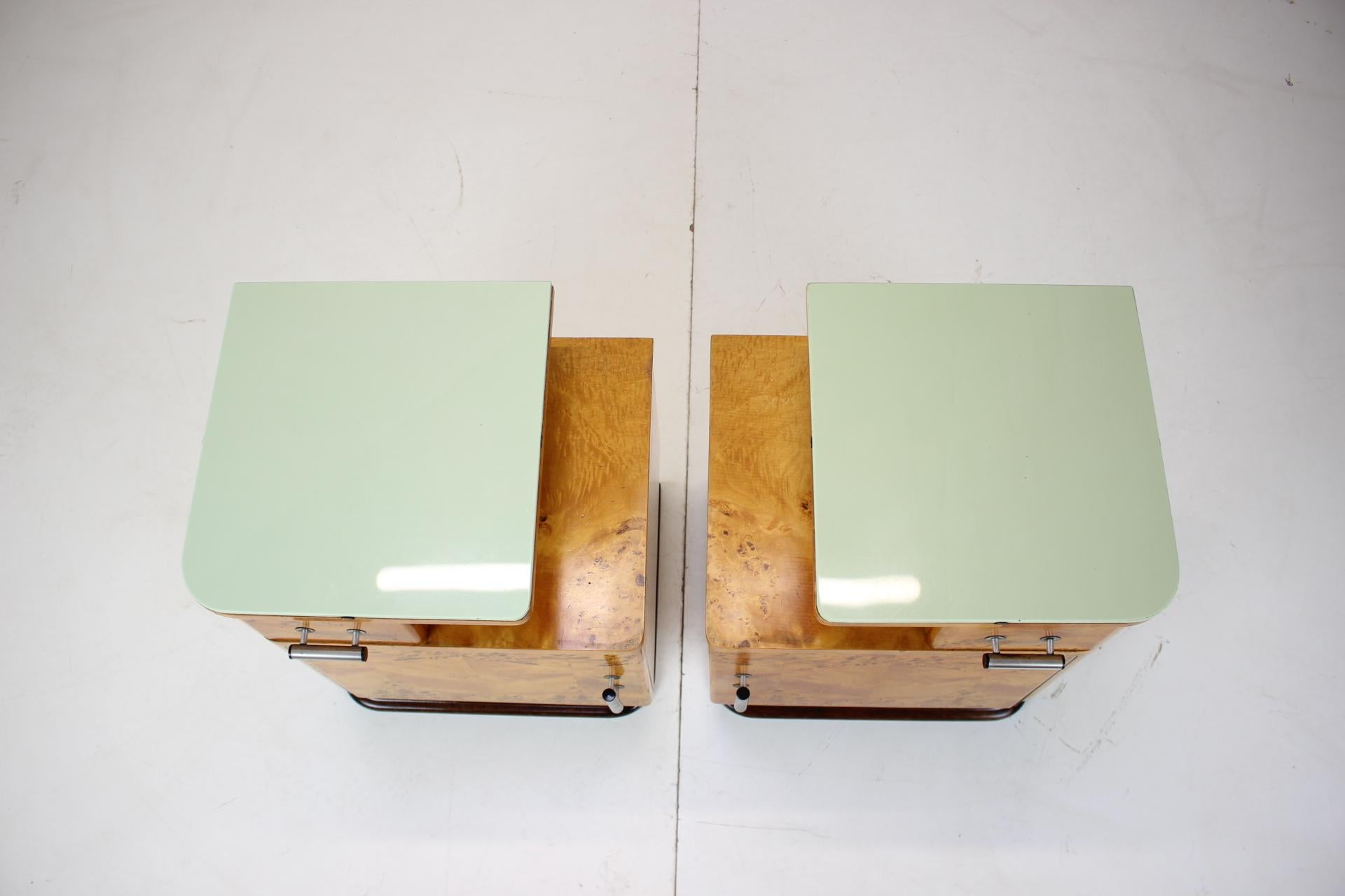 Set of Two Bedside Tables Designed by Jindřich Halabala for UP Závody, 1950's For Sale 3