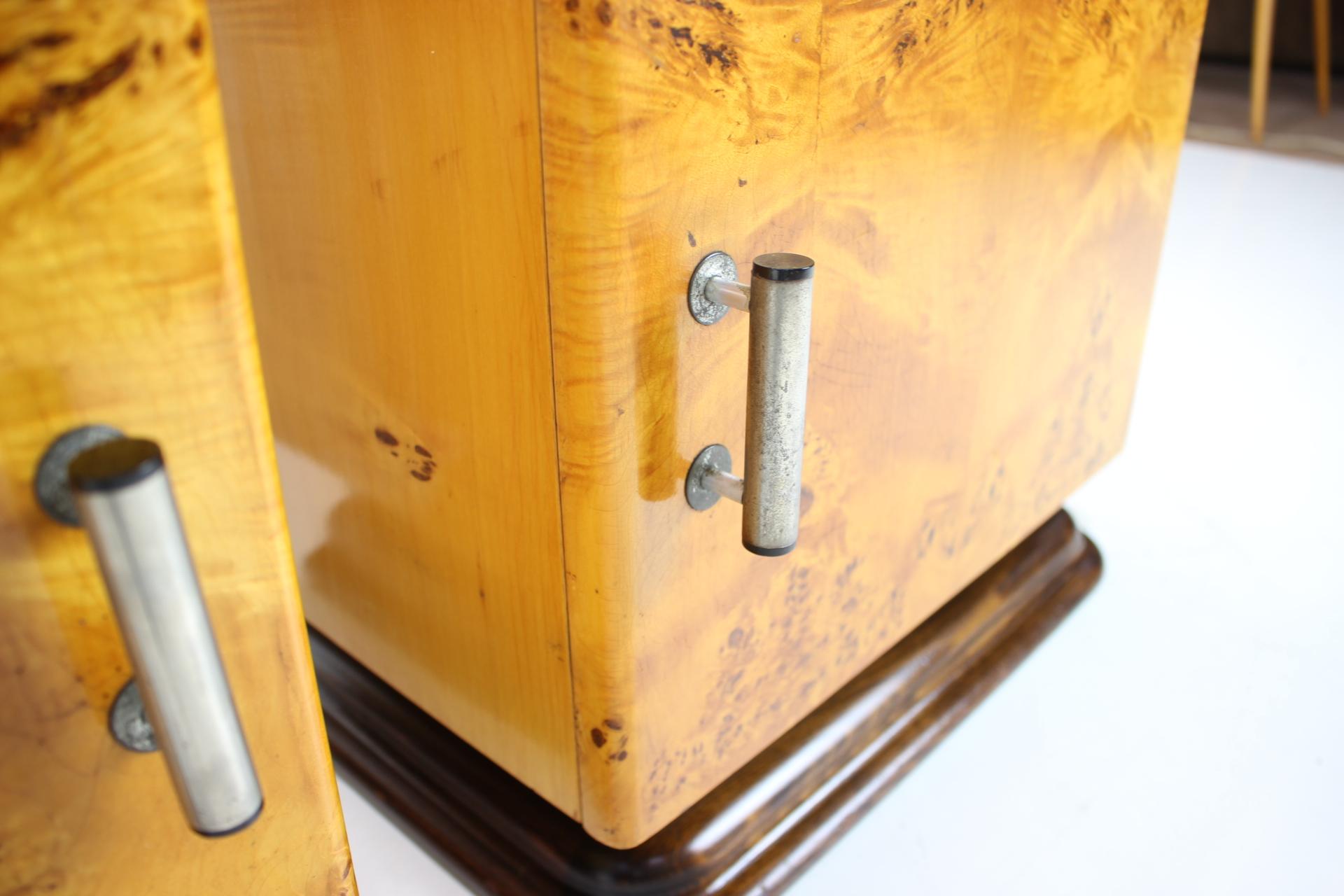 Set of Two Bedside Tables Designed by Jindřich Halabala for UP Závody, 1950's For Sale 12