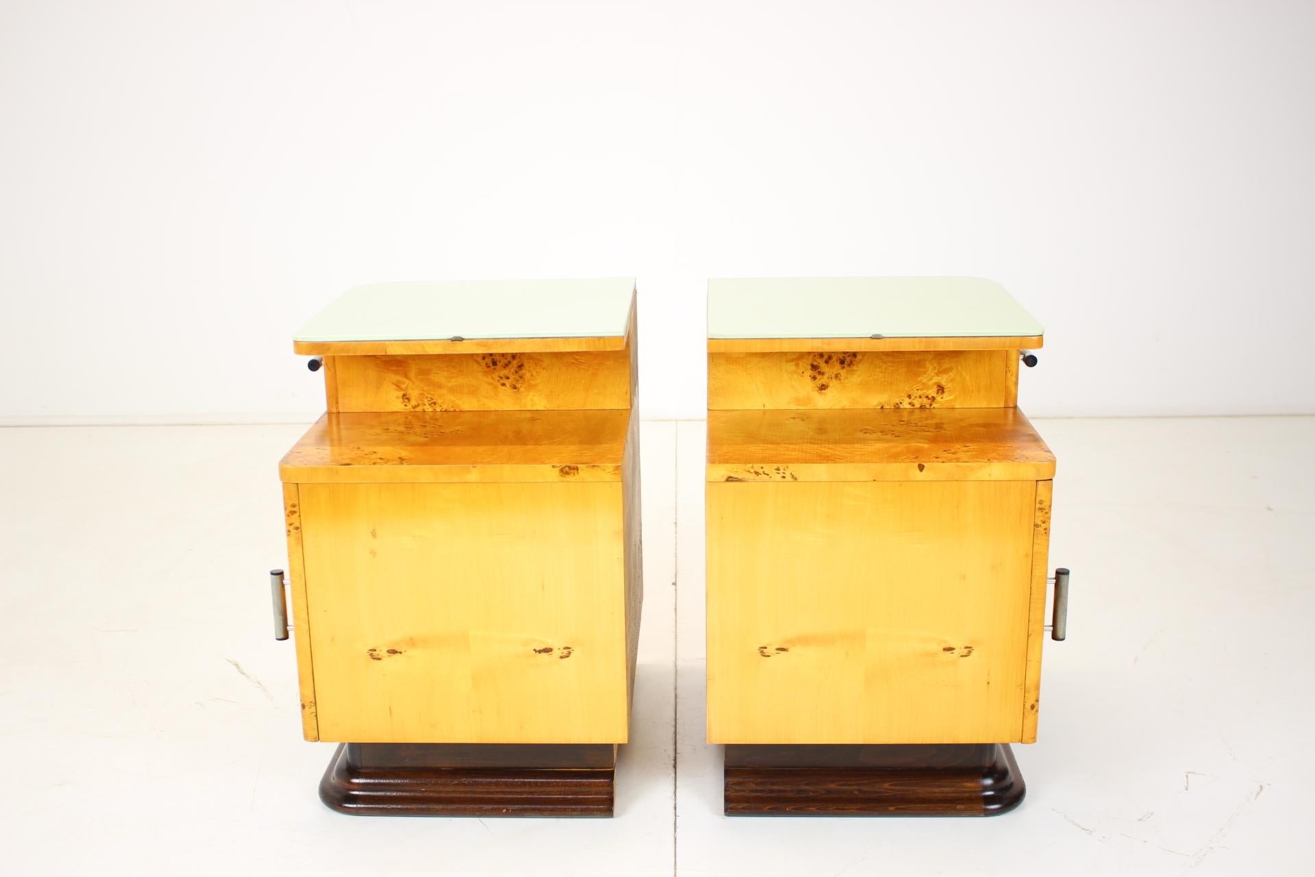 Set of Two Bedside Tables Designed by Jindřich Halabala for UP Závody, 1950's In Good Condition For Sale In Praha, CZ