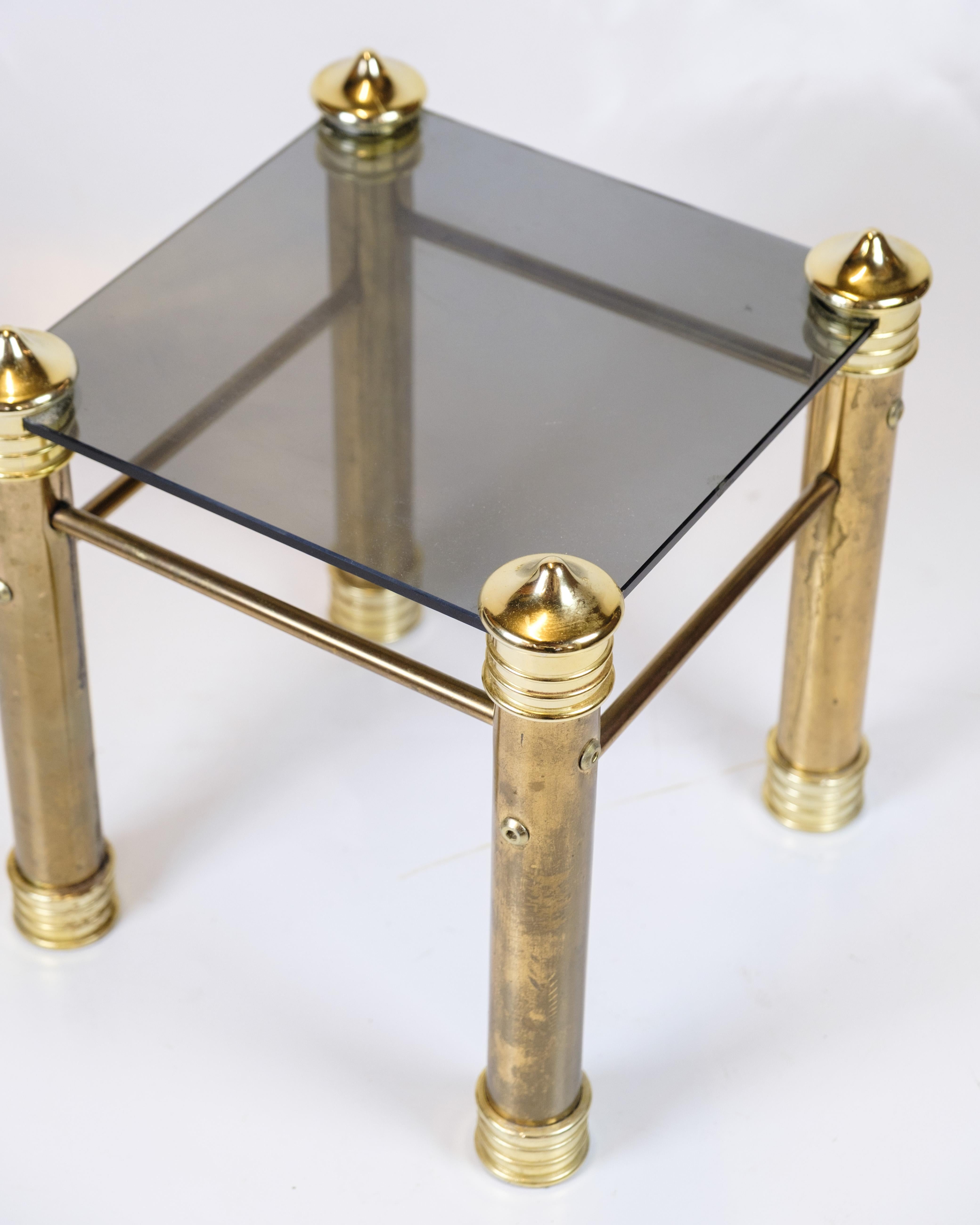 Set Of Two Bedside Tables In Vintage Style With Brass Legs & Black Glass Top For Sale 1