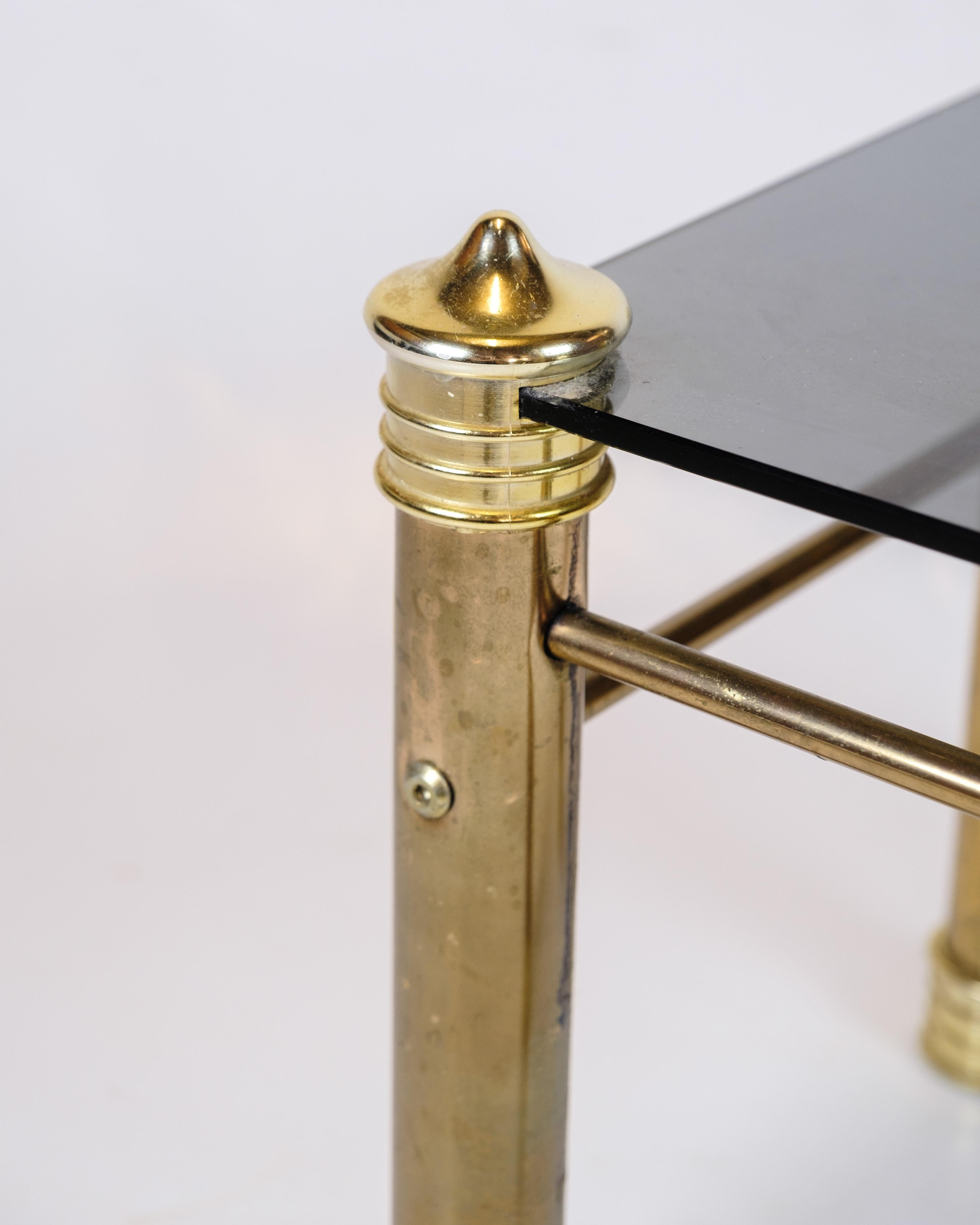 Set Of Two Bedside Tables In Vintage Style With Brass Legs & Black Glass Top For Sale 2