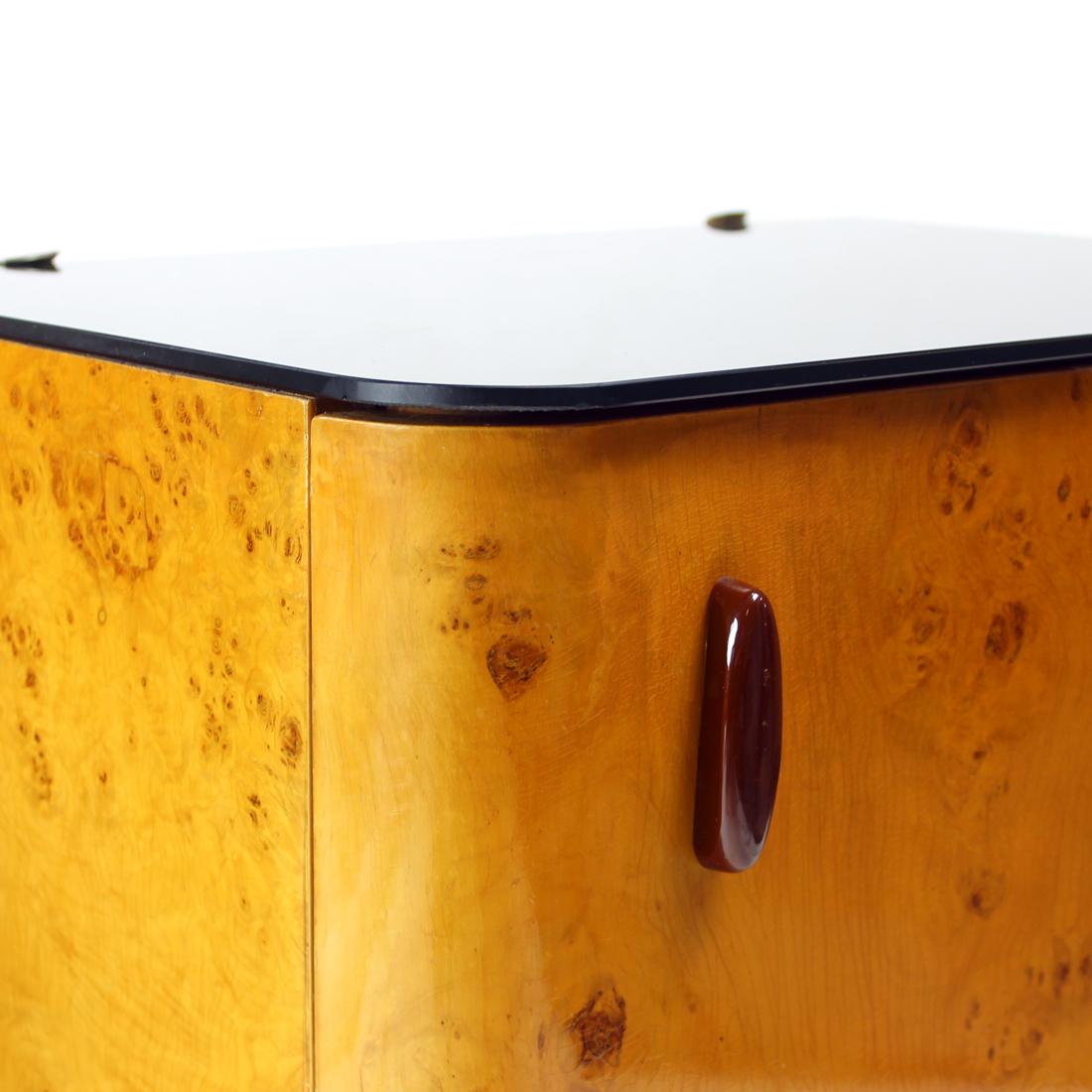 Set of Two Bedside Tables in Wood & Glass, Czechoslovakia, 1940s For Sale 8