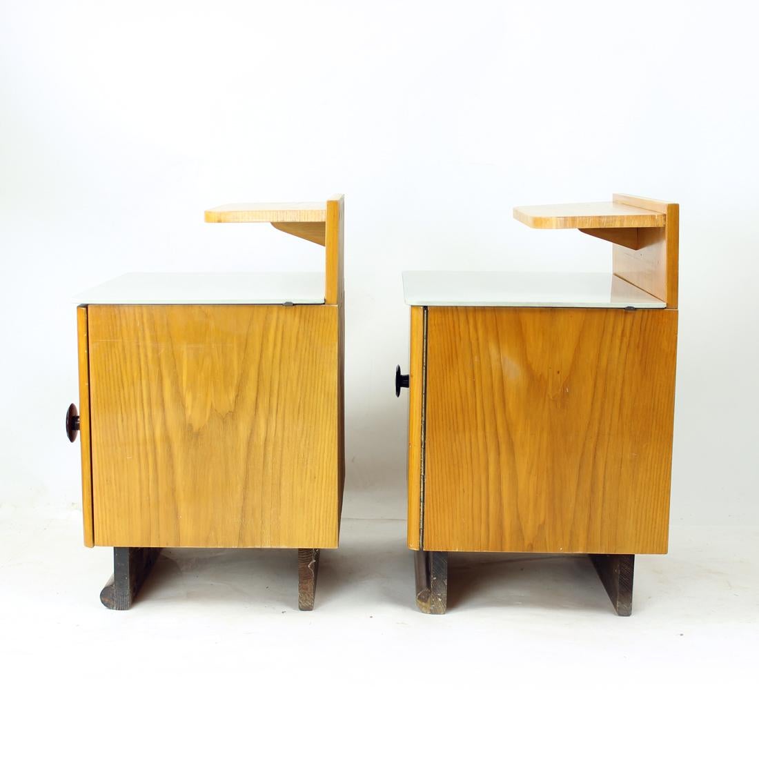 Set Of Two Bedside Tables In Wood & Glass, Czechoslovakia 1950s For Sale 4