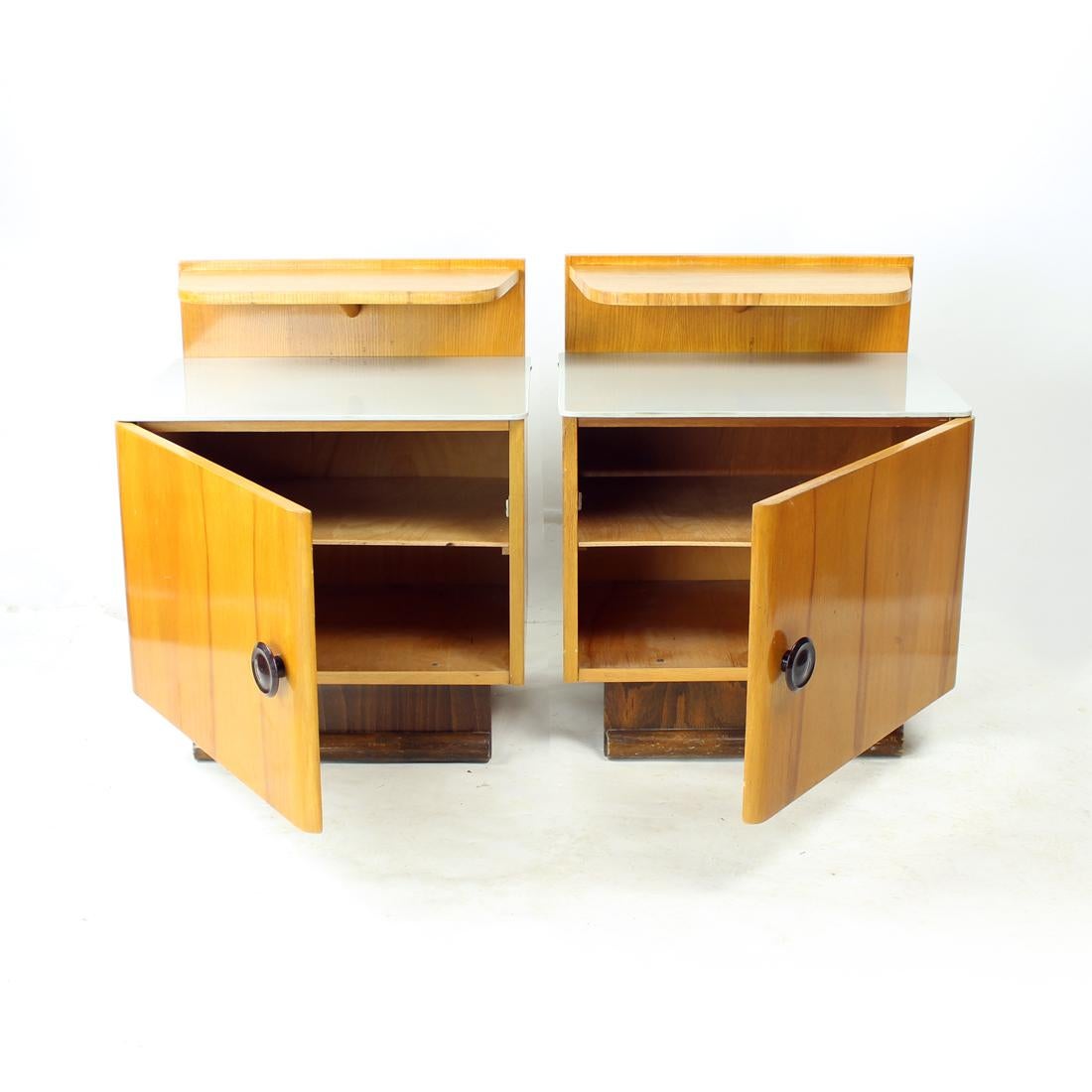 Set Of Two Bedside Tables In Wood & Glass, Czechoslovakia 1950s For Sale 1