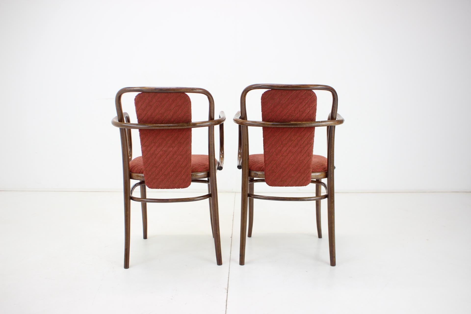 Set of Two Bentwood Chairs, Ton 1989 For Sale 1