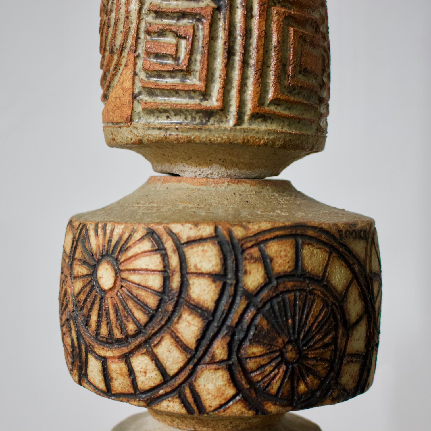 Set of Two Bernard Rooke Studio Ceramic Totem Floor Lamps, Mid-20th Century 4