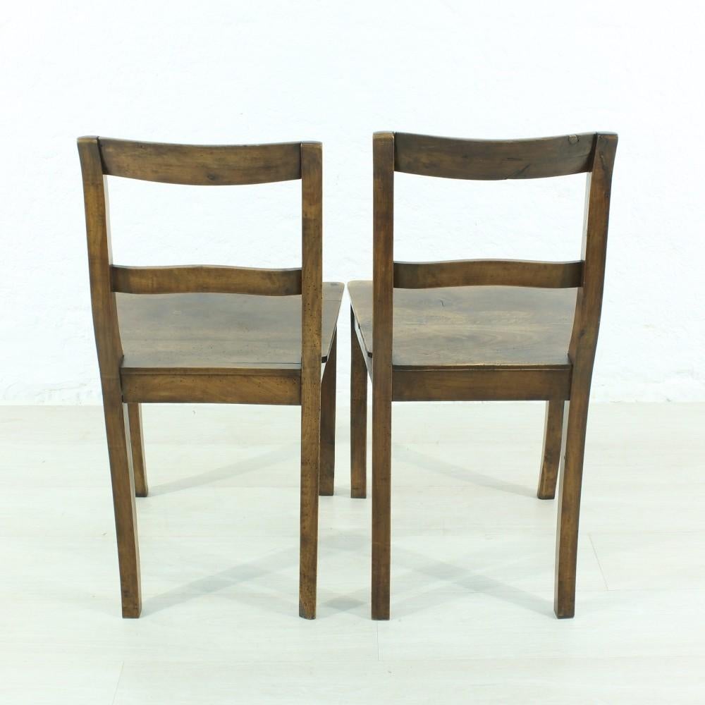 Set of Two Biedermeier Walnut Chairs, circa 1850 In Excellent Condition In Freiburg, DE