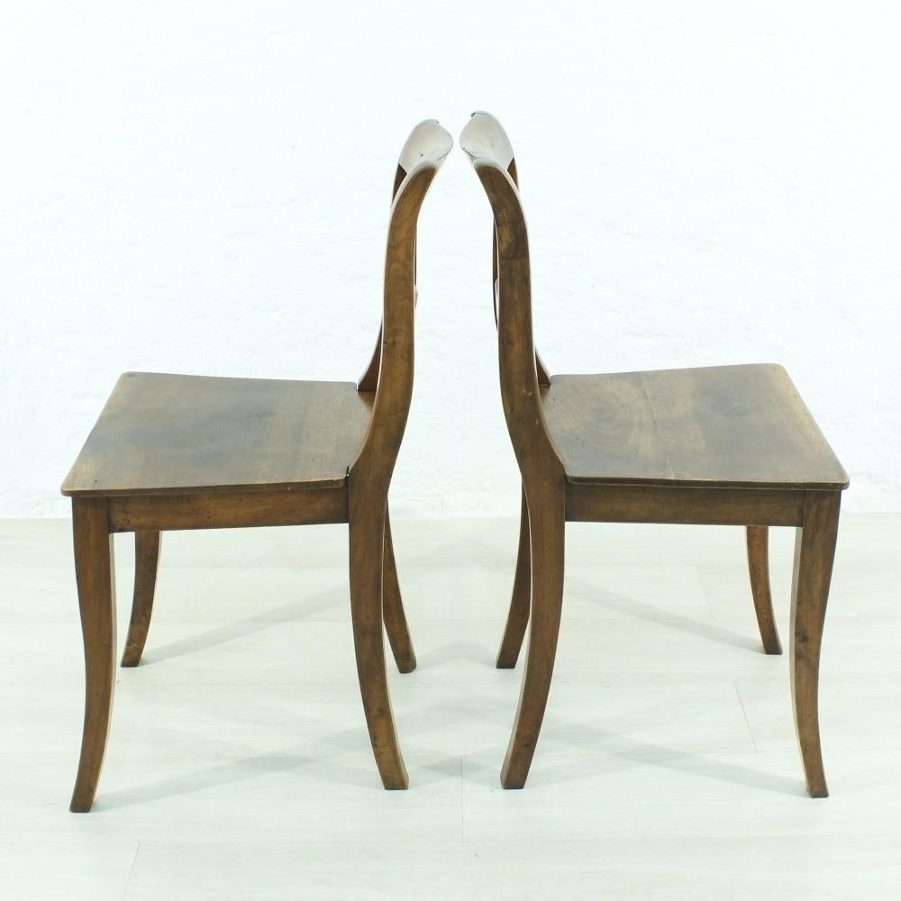 Mid-19th Century Set of Two Biedermeier Walnut Chairs, circa 1850