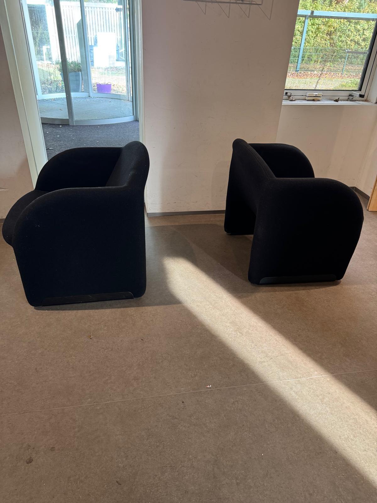 Aluminium Set de deux Artifort Ben noirs en vente