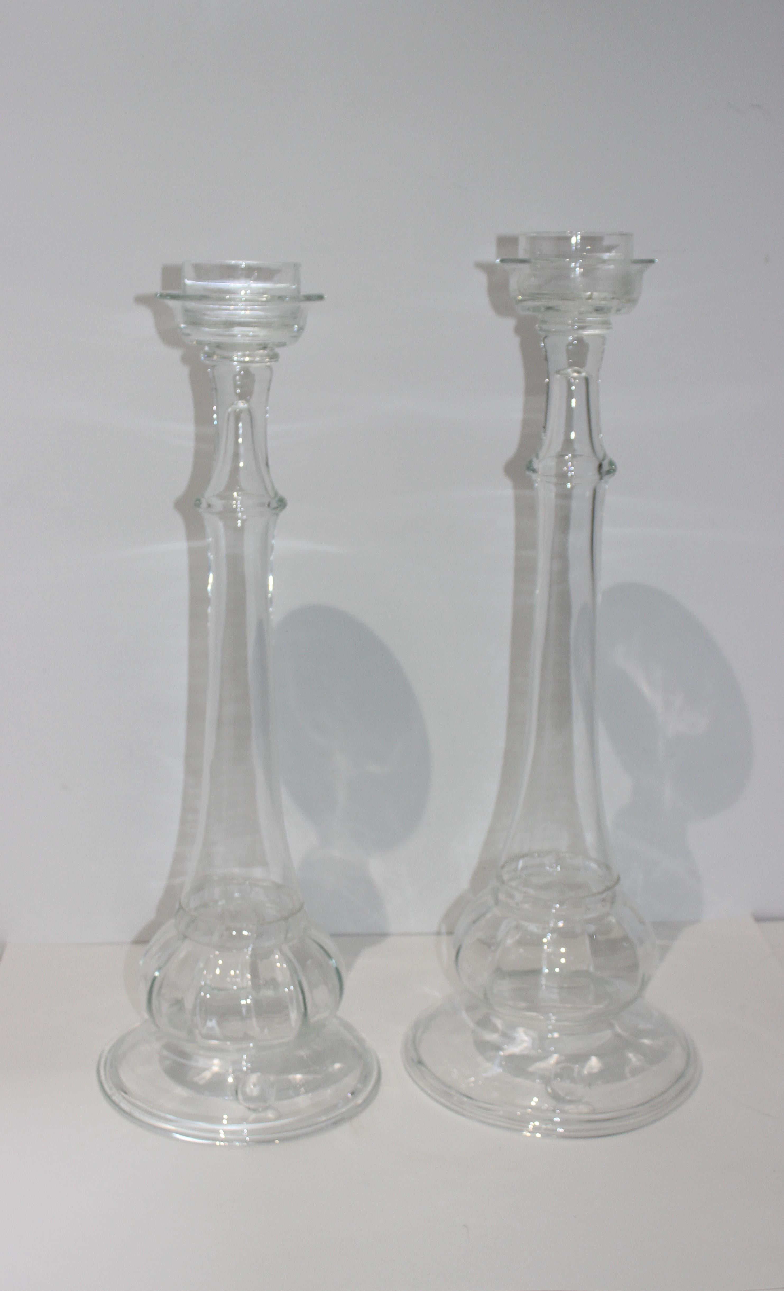 Fait main Ensemble de deux chandeliers en verre Blenko en vente