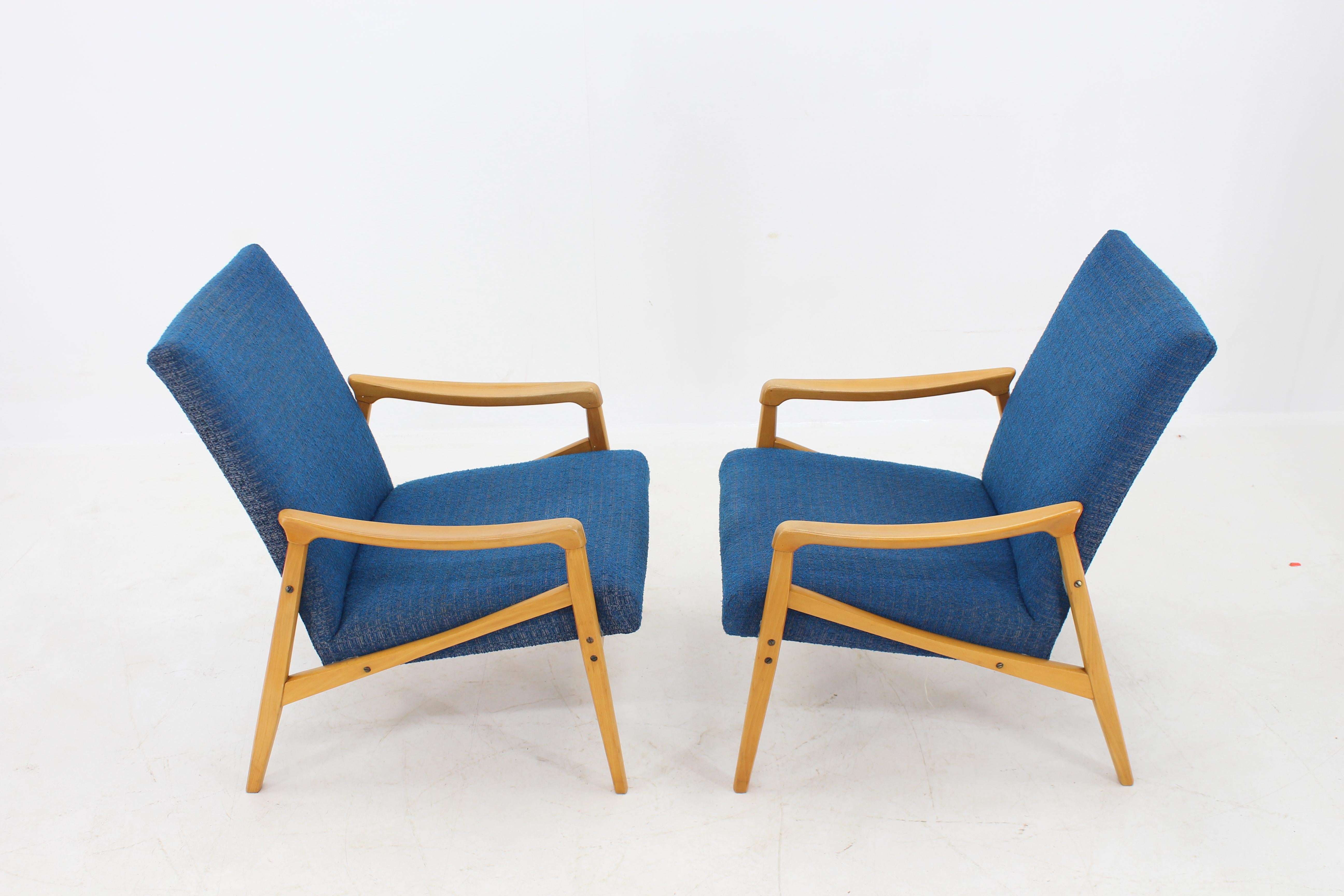 Made in Czechoslovakia
Made of wood, fabric
Wooden parts has been refurbished
Original upholstery
Original condition.