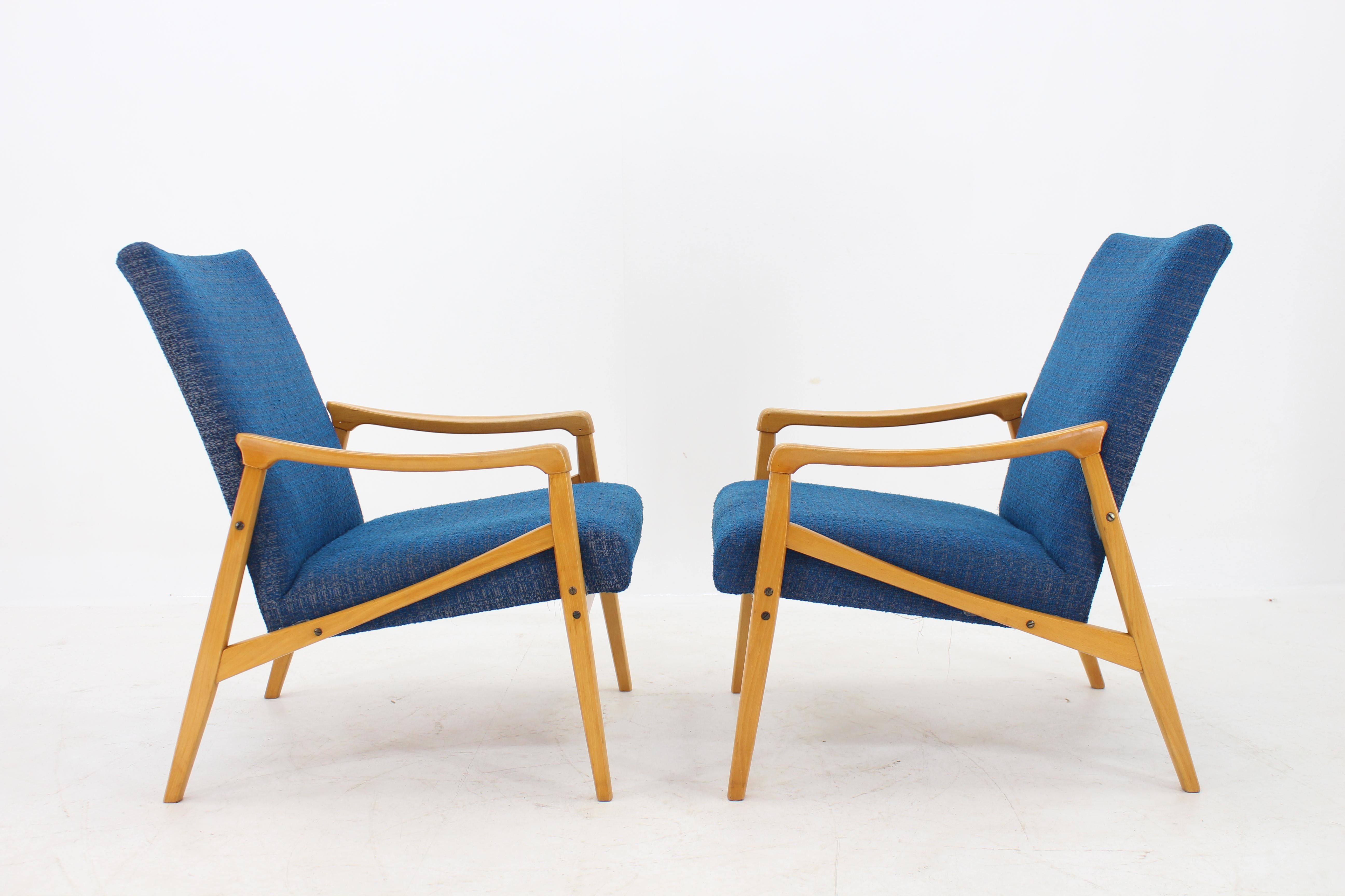 Set of Two Blue Armchairs, 1960s In Good Condition In Praha, CZ