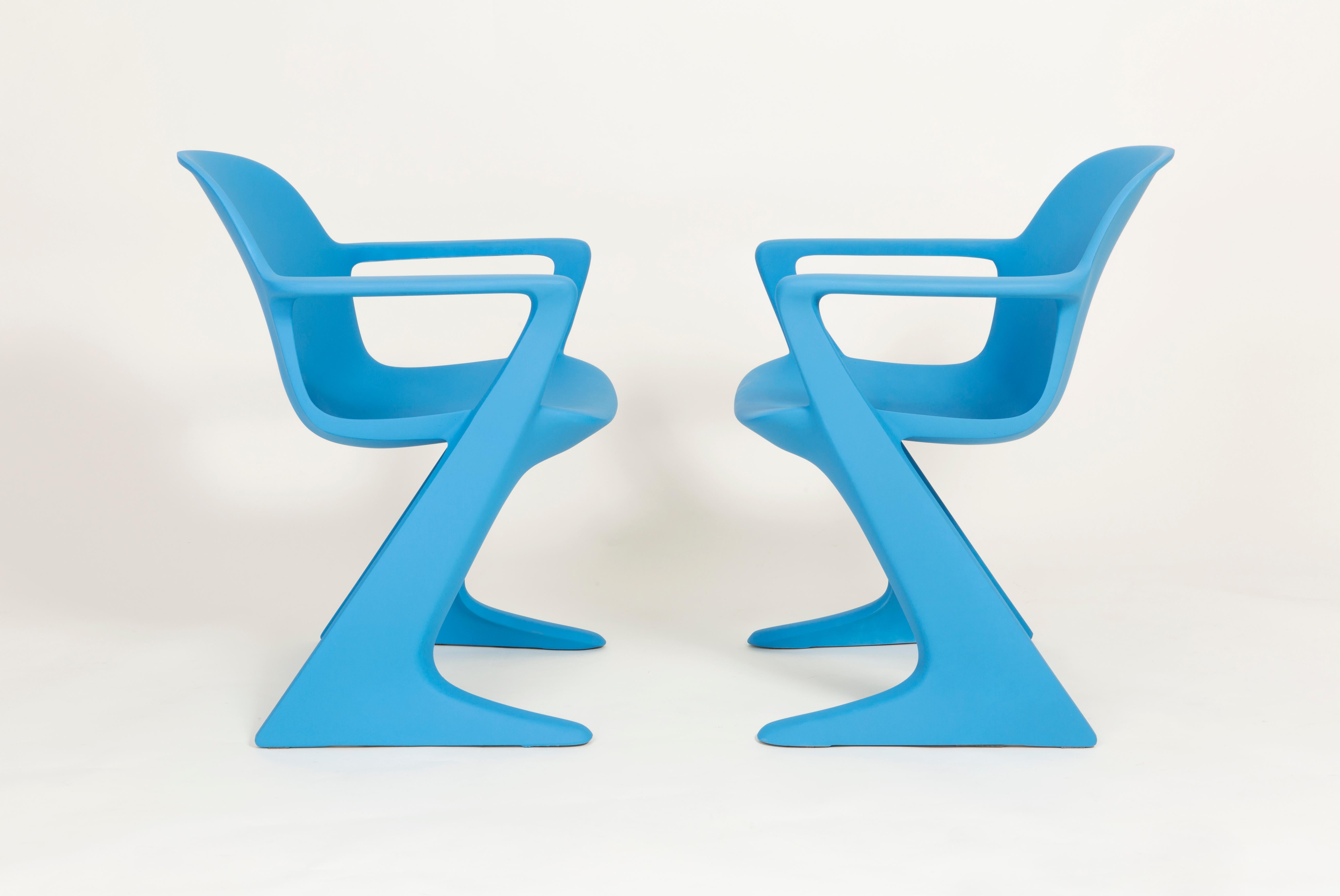 Mid-Century Modern Set of Two Blue Kangaroo Chairs Designed by Ernst Moeckl, Germany, 1968 For Sale