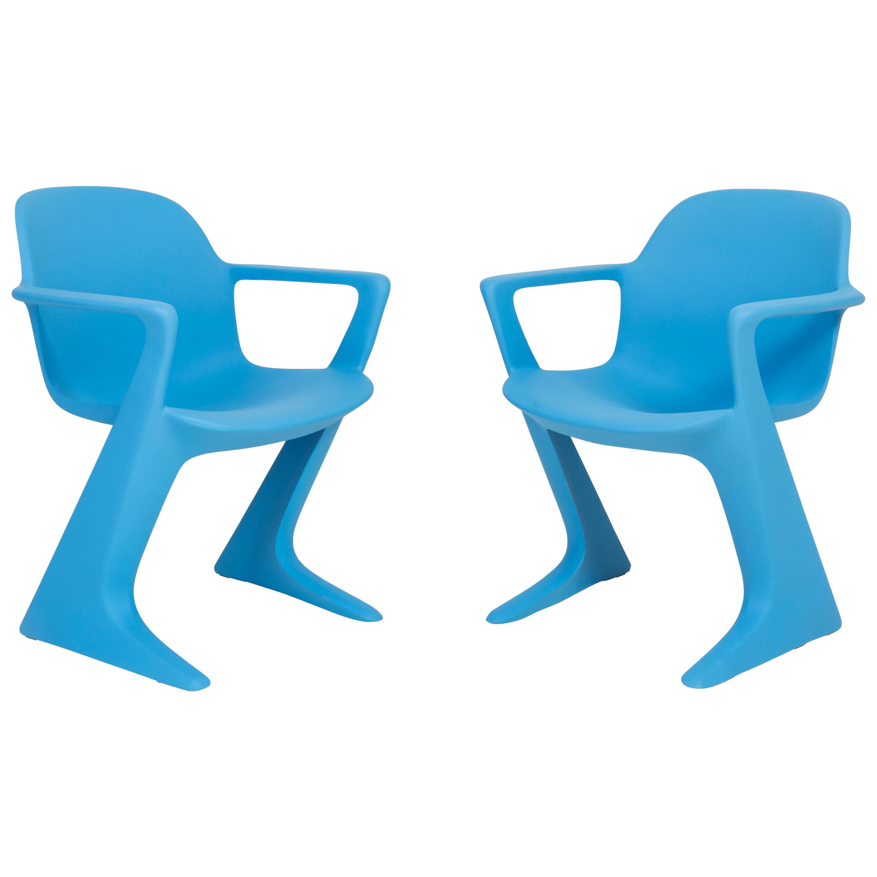 Satz von zwei blauen Kangaroo-Stühlen, entworfen von Ernst Moeckl, Deutschland, 1968