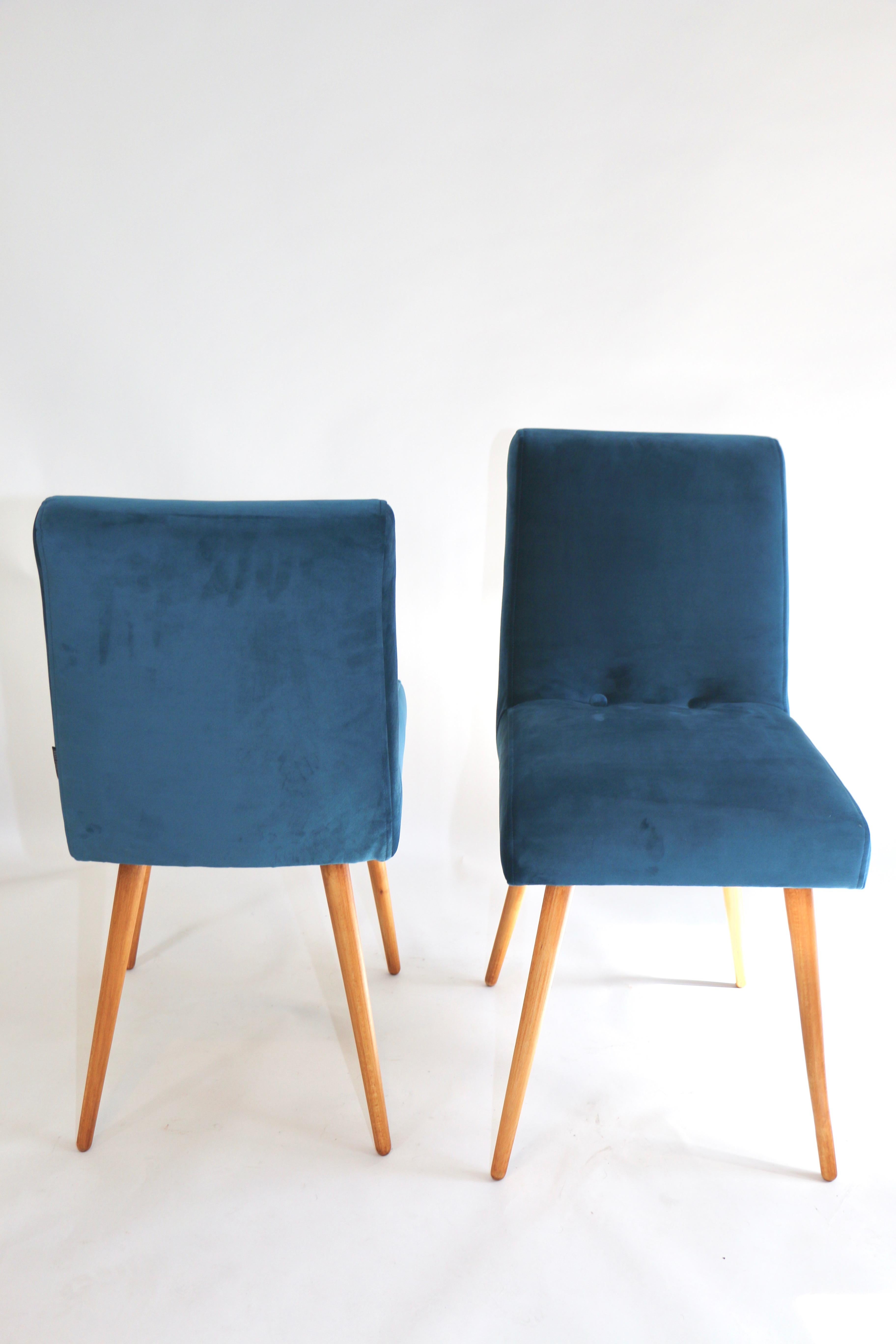 Mid-Century Modern Set of Two Blue Marine Chairs in Velvet For Sale