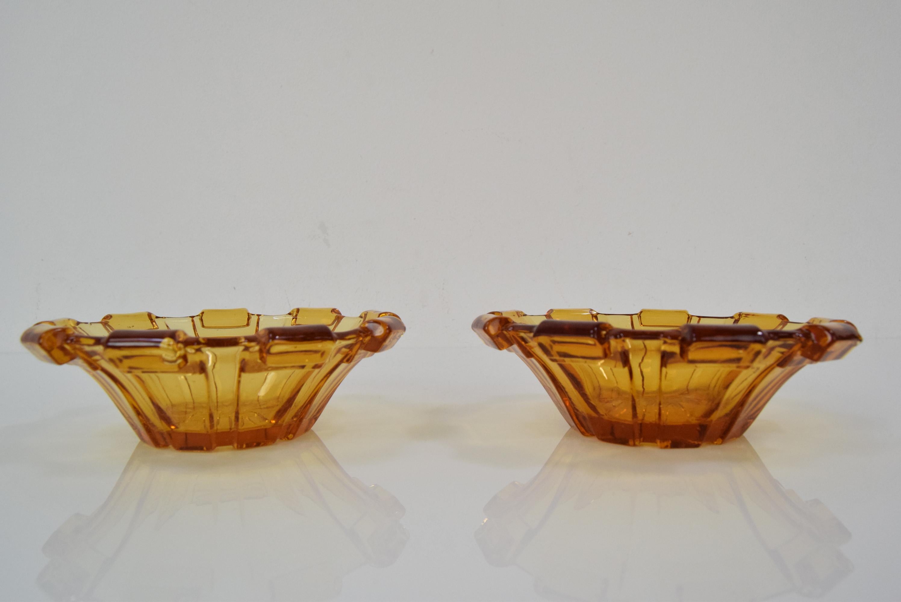 Set of Two Bowls/Bohemia Glass, 1950´S In Good Condition For Sale In Praha, CZ