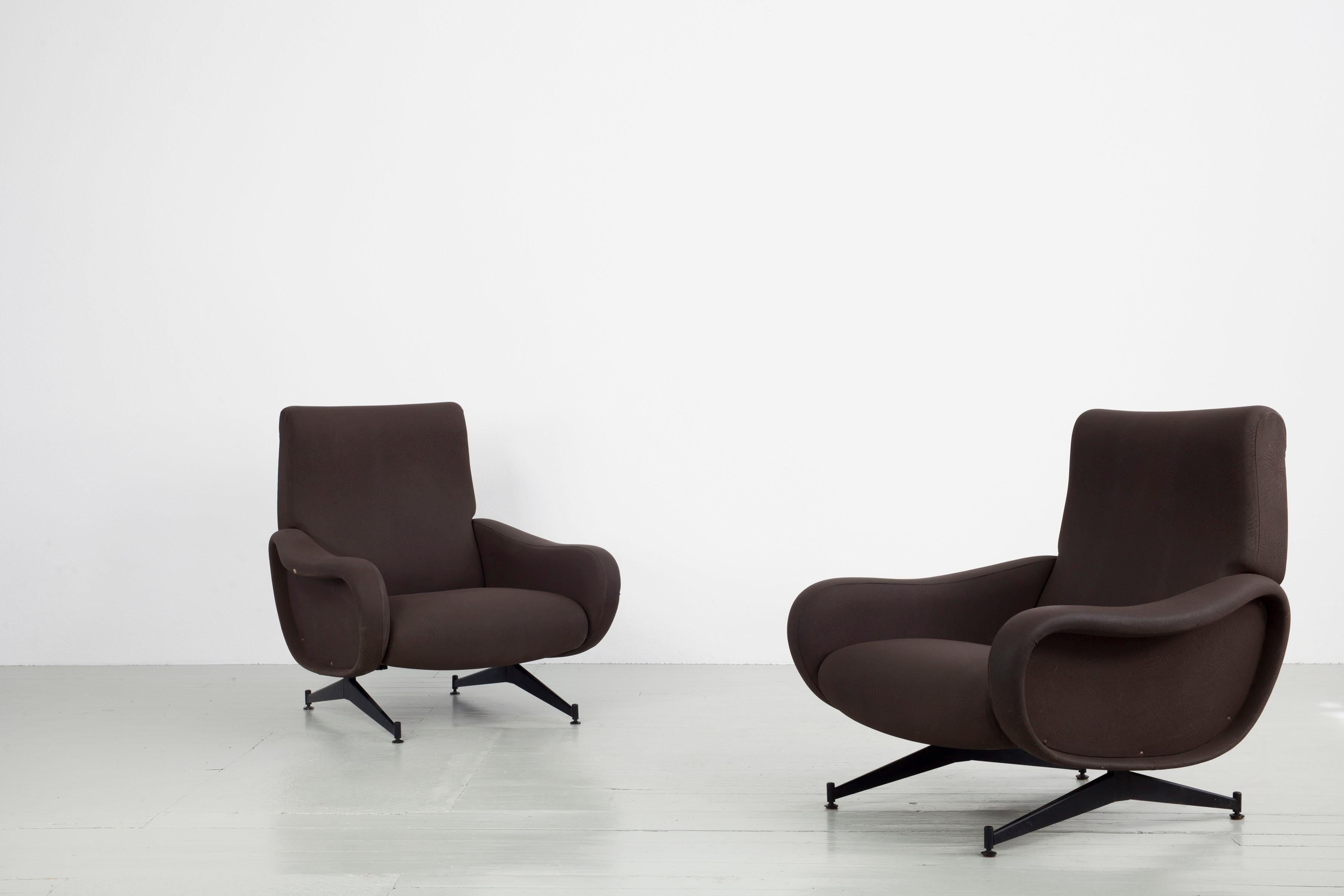 Satz von zwei braunen Sesseln in der Art von Marco Zanuso, Damenstühle, Italien im Angebot 3