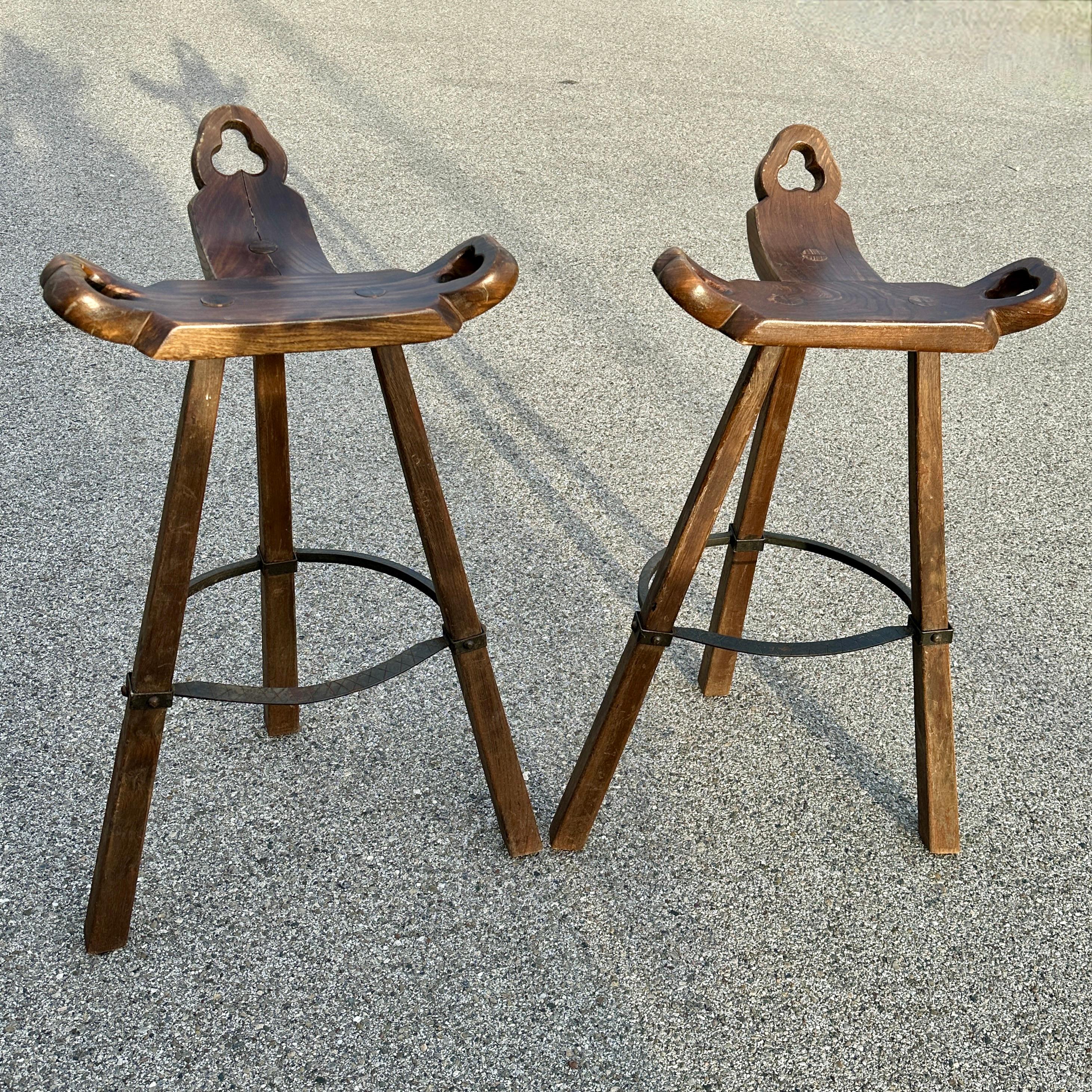 Set of Two Brutalist Bull Barstools Marbella with original Cushion, 1970s In Good Condition For Sale In Nuernberg, DE