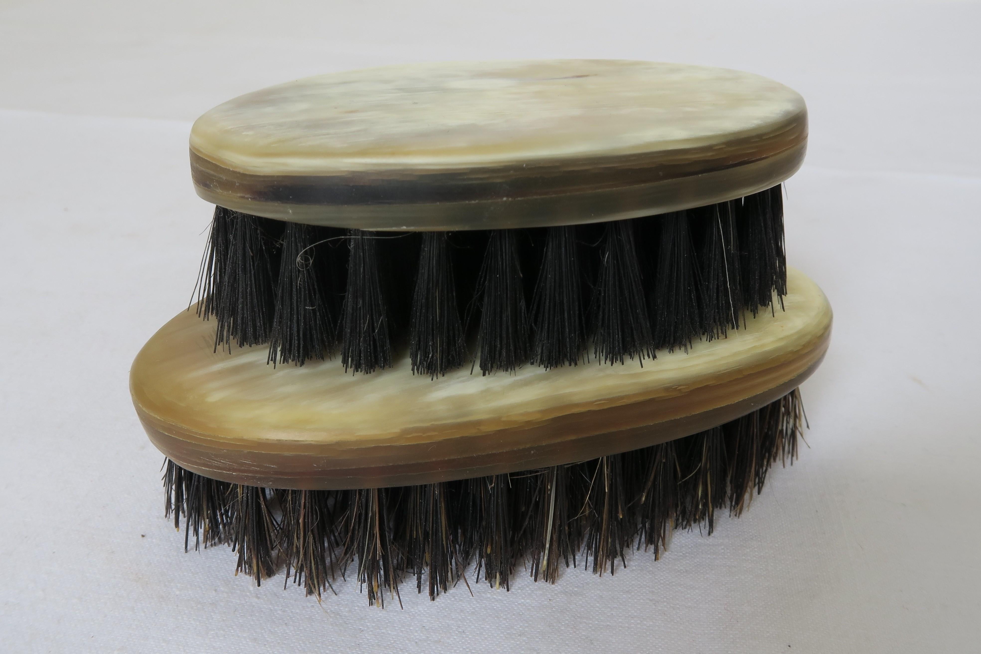 Set of Two Carl Auböck Midcentury Coat Brushes Designed In Excellent Condition For Sale In Vienna, AT