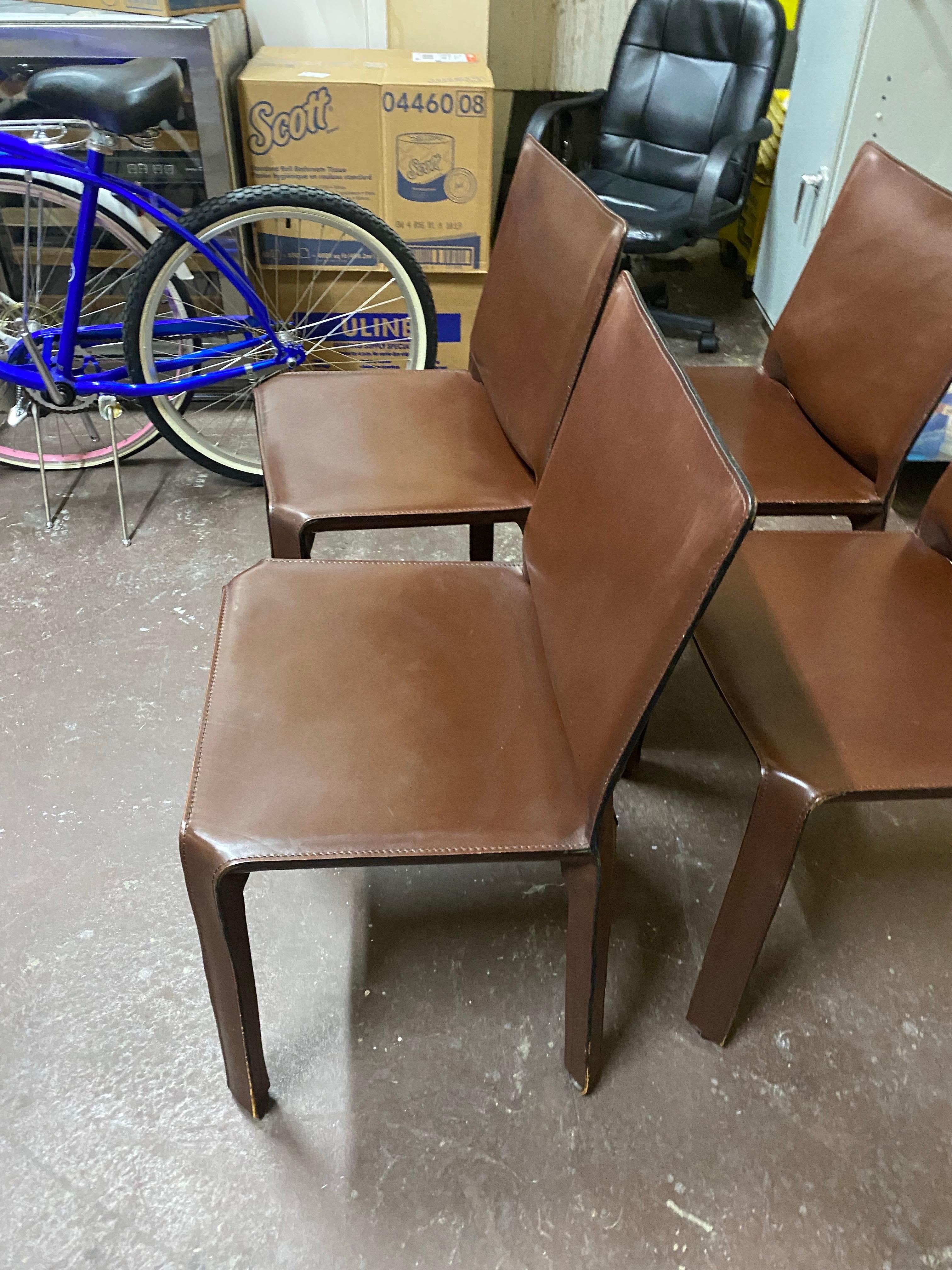 Ensemble de deux chaises en cuir Cassina par Mario Bellini 1