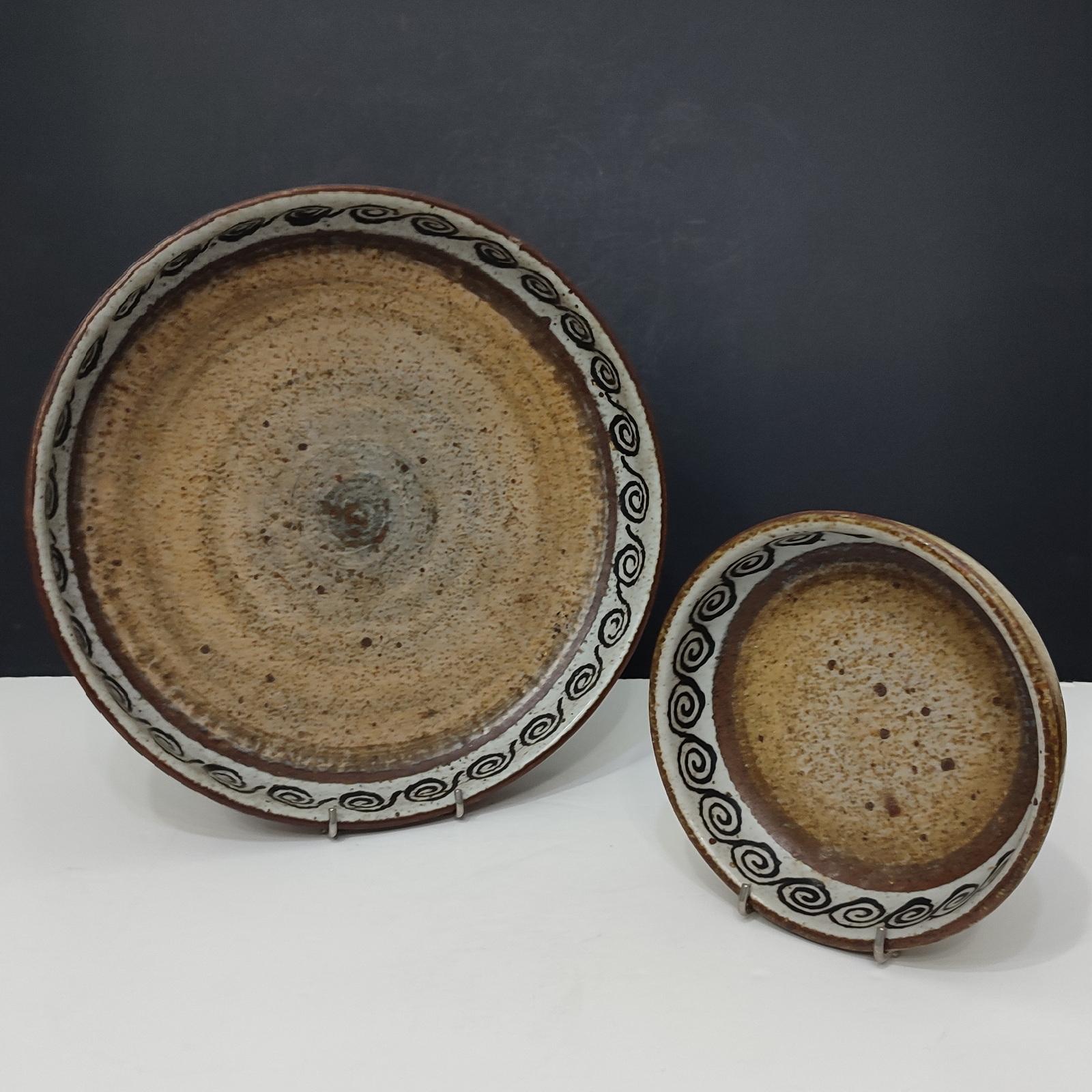 Scandinavian Modern Set of Two Ceramic Bowls, Drejargruppen Rörstrand, 1974 For Sale