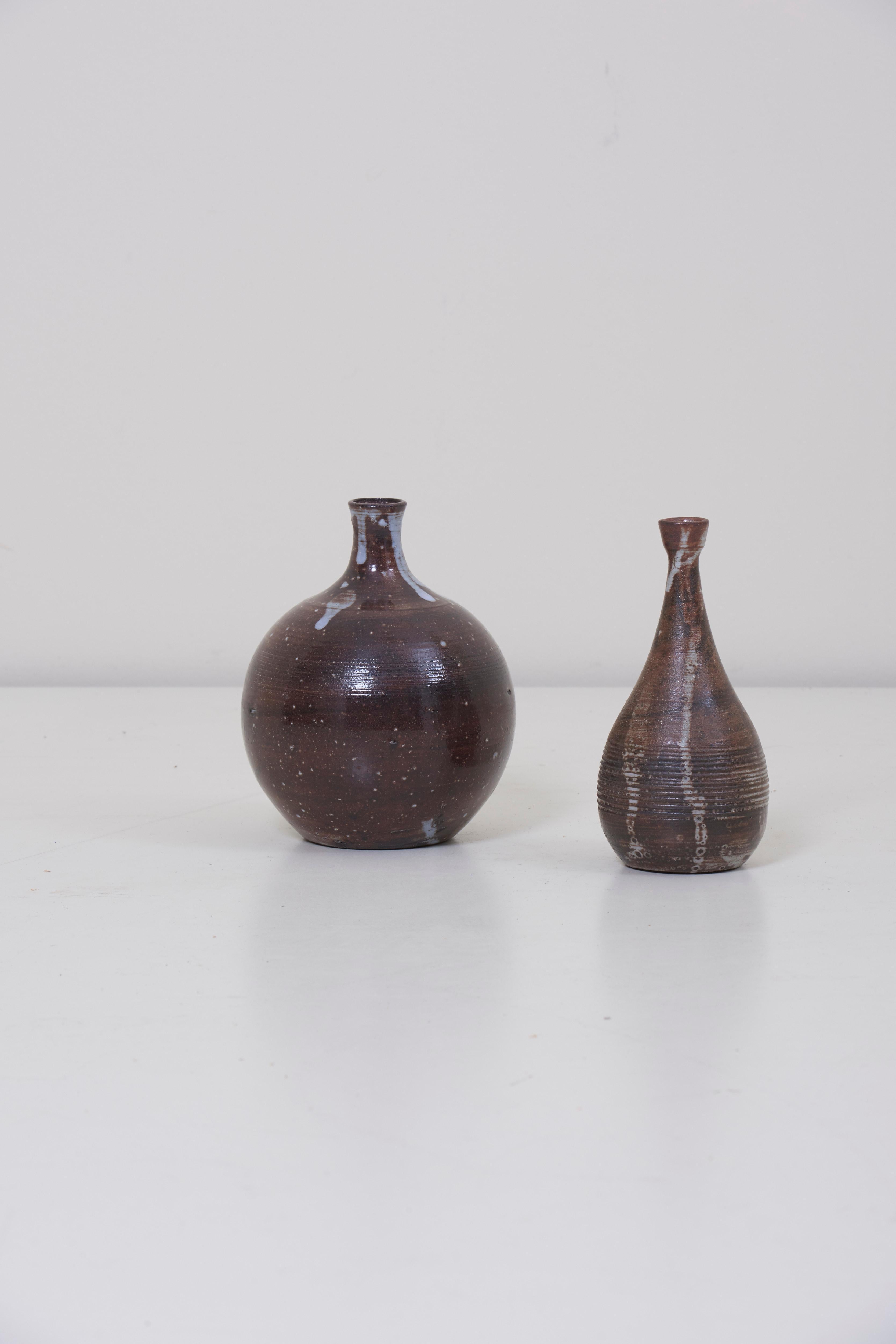 Set of two ceramic vases, France, 1950s.
The given measures are for the bigger vase.
The measurements for the smaller one:
17cm / 6.7