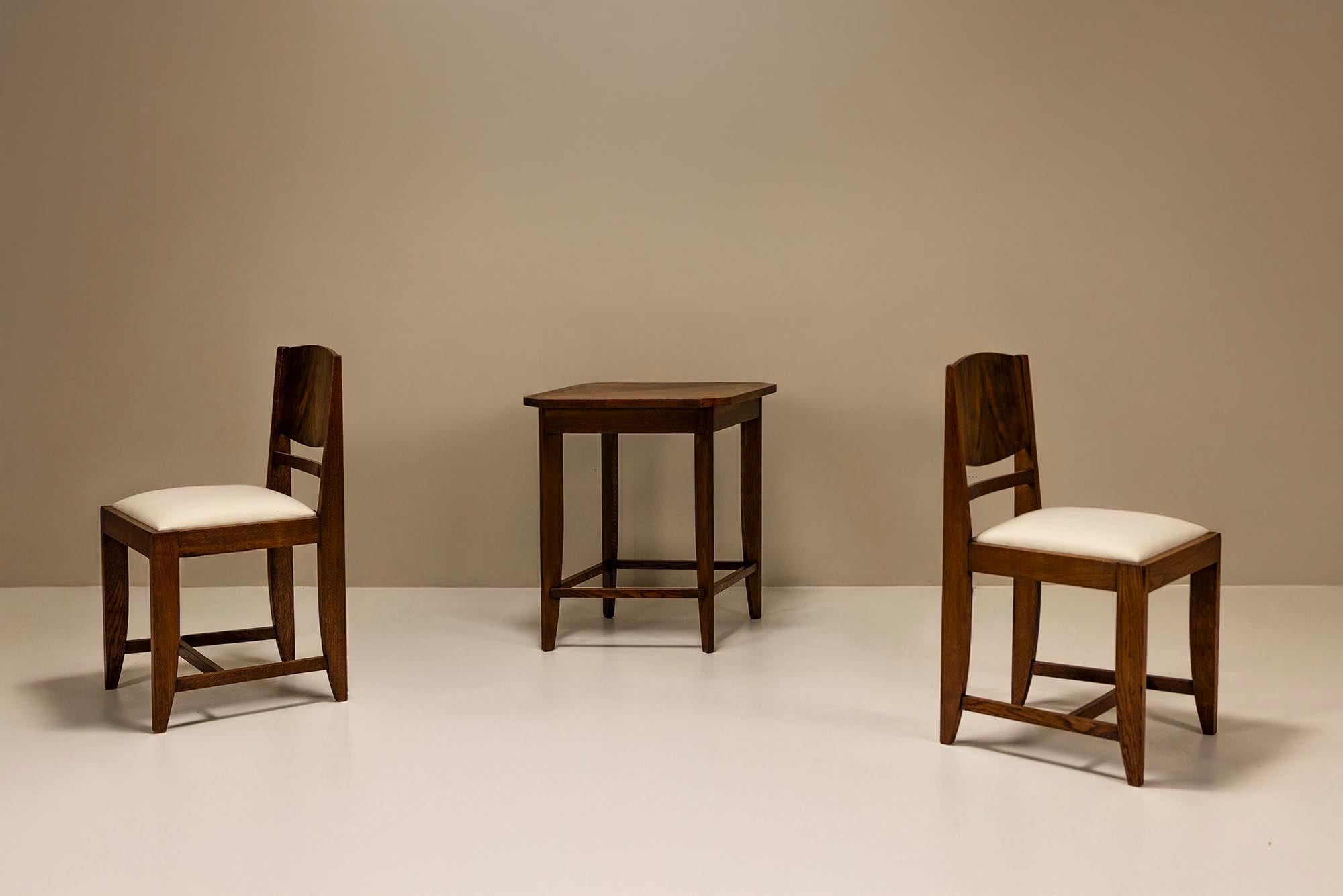 Olandese Set of Two Chairs and a Side Table by Pander, The Netherlands 1930s in vendita