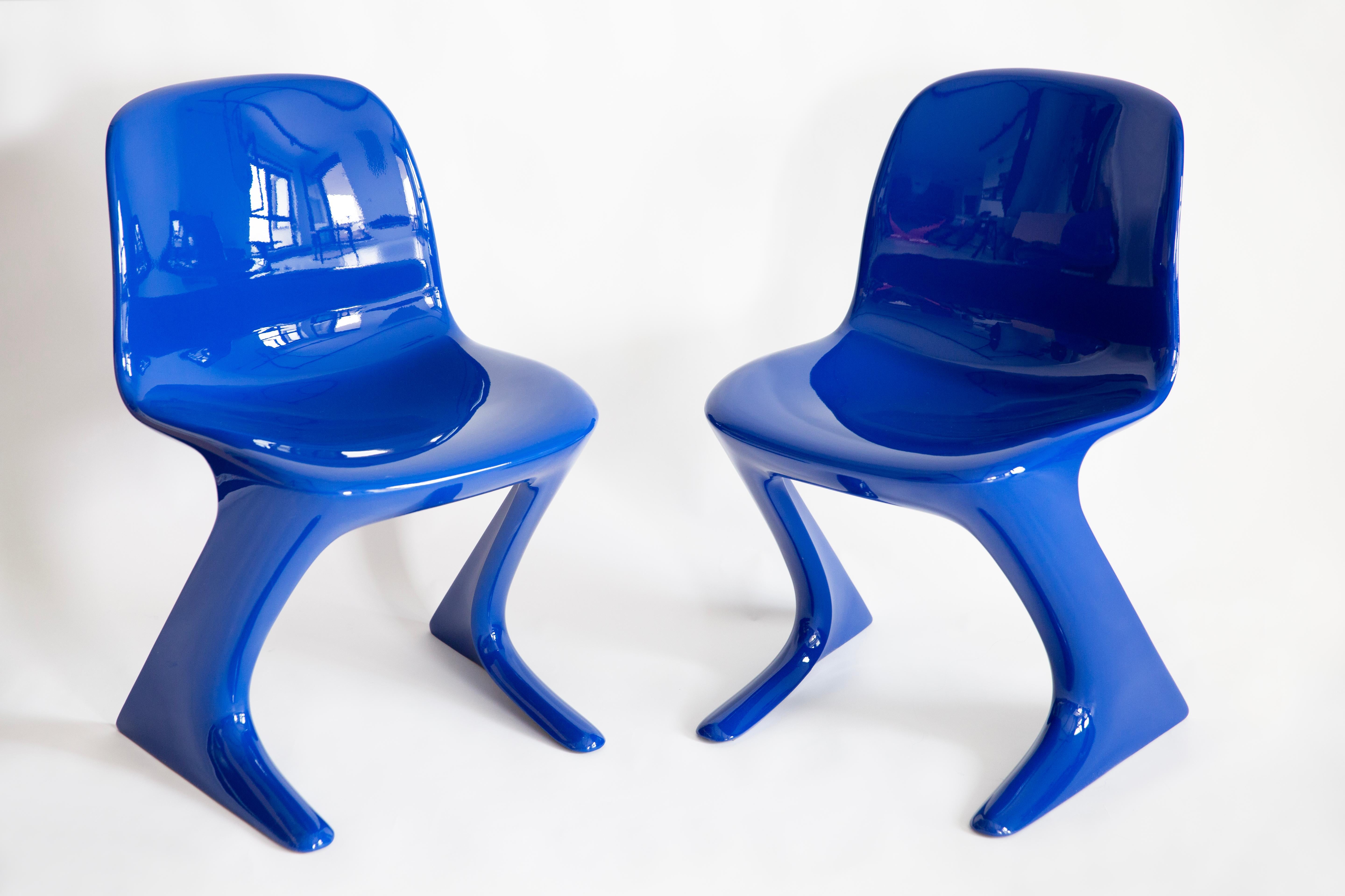 Ensemble de deux chaises et table Kangourou du milieu du siècle, Ernst Moeckl, Allemagne, 1968 Excellent état - En vente à 05-080 Hornowek, PL