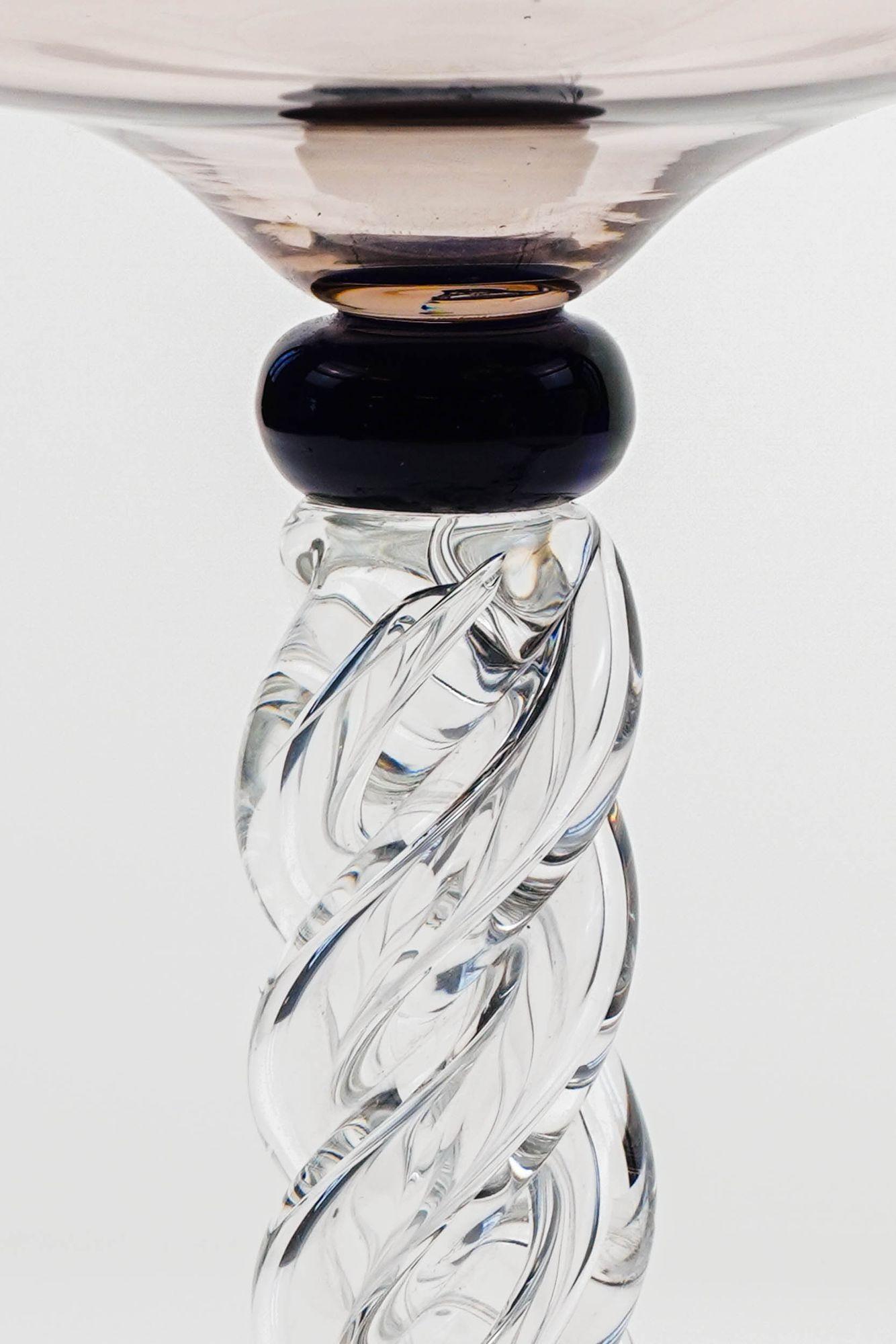 Set of two champagne goblets in amethyst, twisted stem and black necks, Cenedese For Sale 5