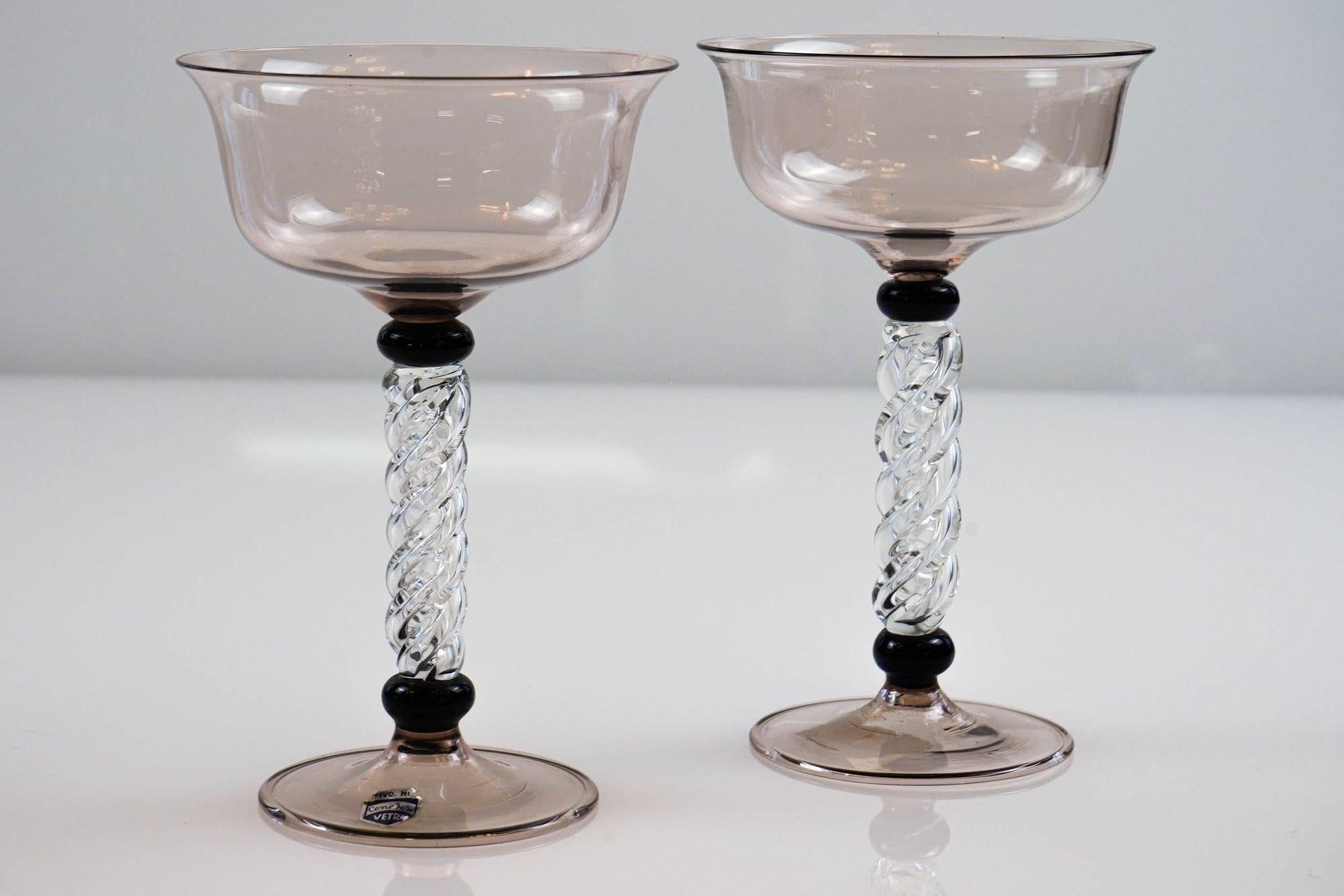 Set of two champagne goblets in amethyst, twisted stem and black necks, Cenedese For Sale 6