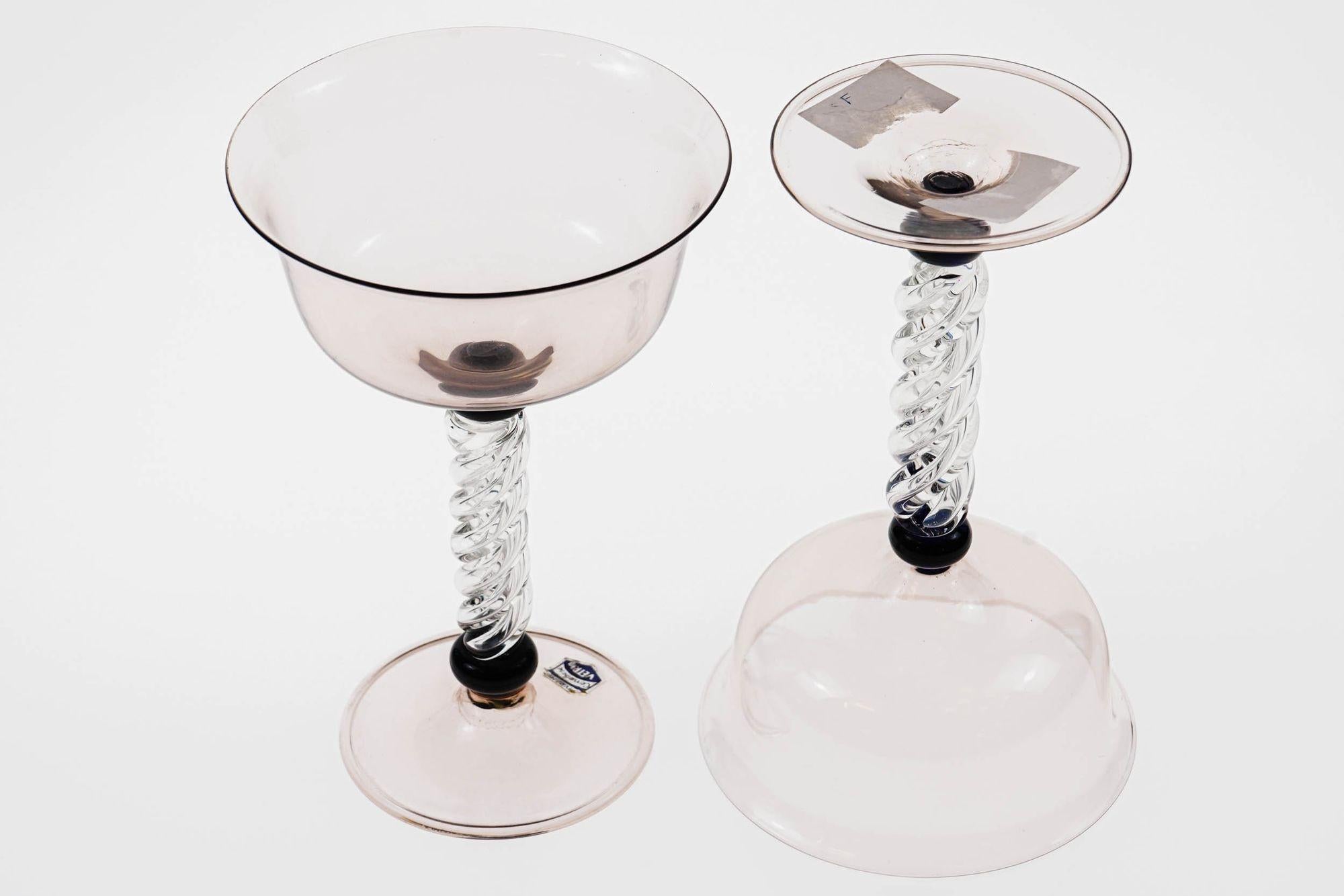 Set of two champagne goblets in amethyst, twisted stem and black necks, Cenedese For Sale 8