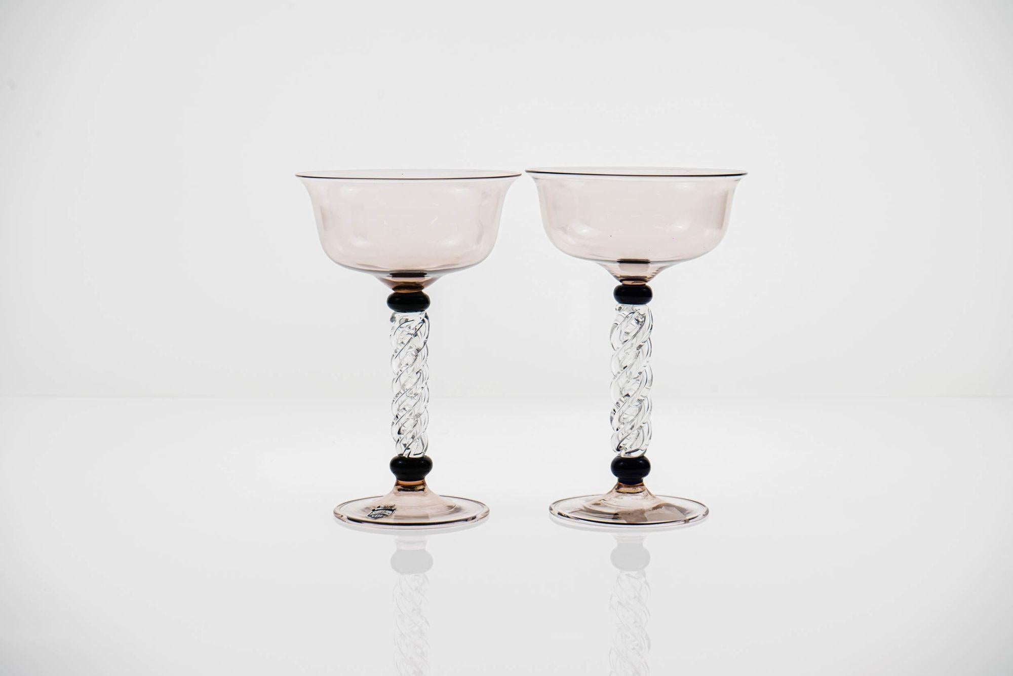 Set of two champagne goblets in amethyst, twisted stem and black necks, Cenedese For Sale 10