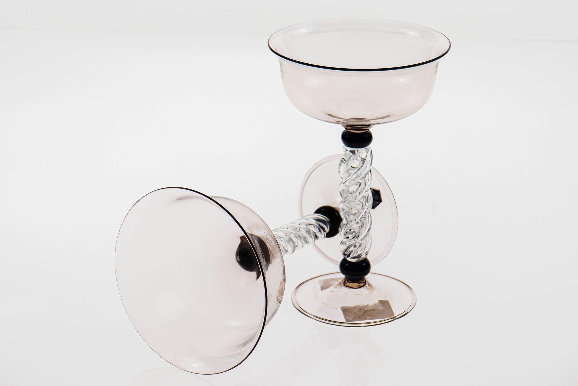 Murano Glass Set of two champagne goblets in amethyst, twisted stem and black necks, Cenedese For Sale