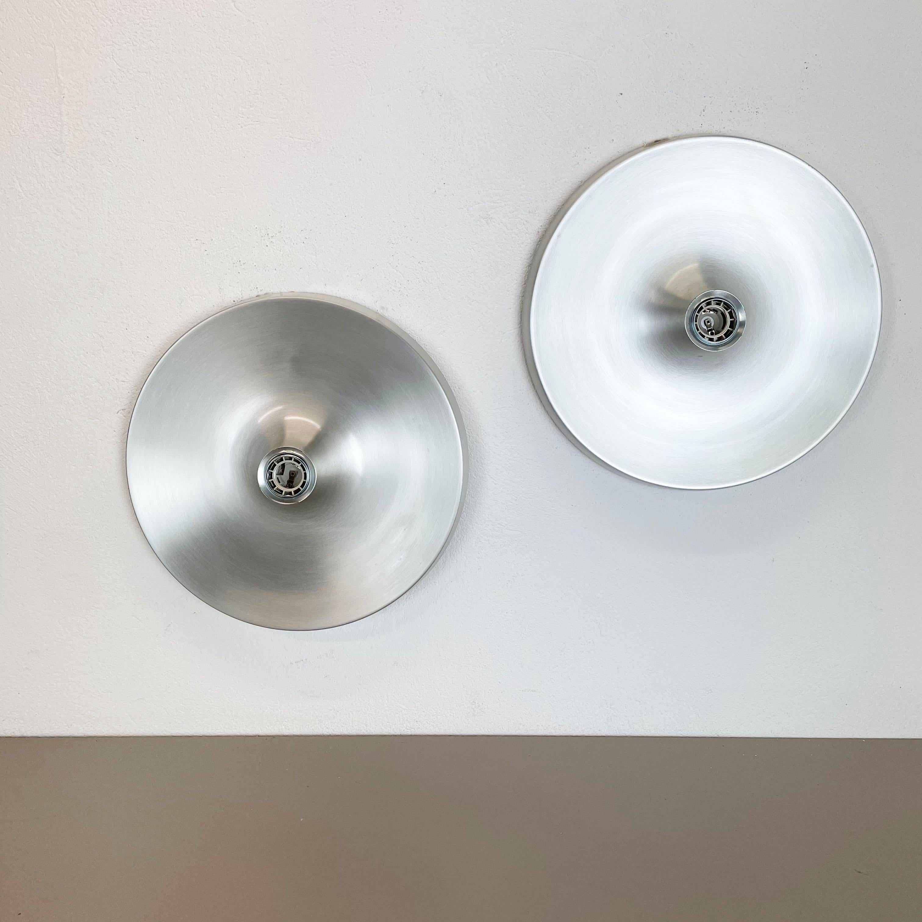 Set of Two Charlotte Perriand Disc Wall Light by Honsel Attrib, Germany, 1960s In Good Condition In Kirchlengern, DE