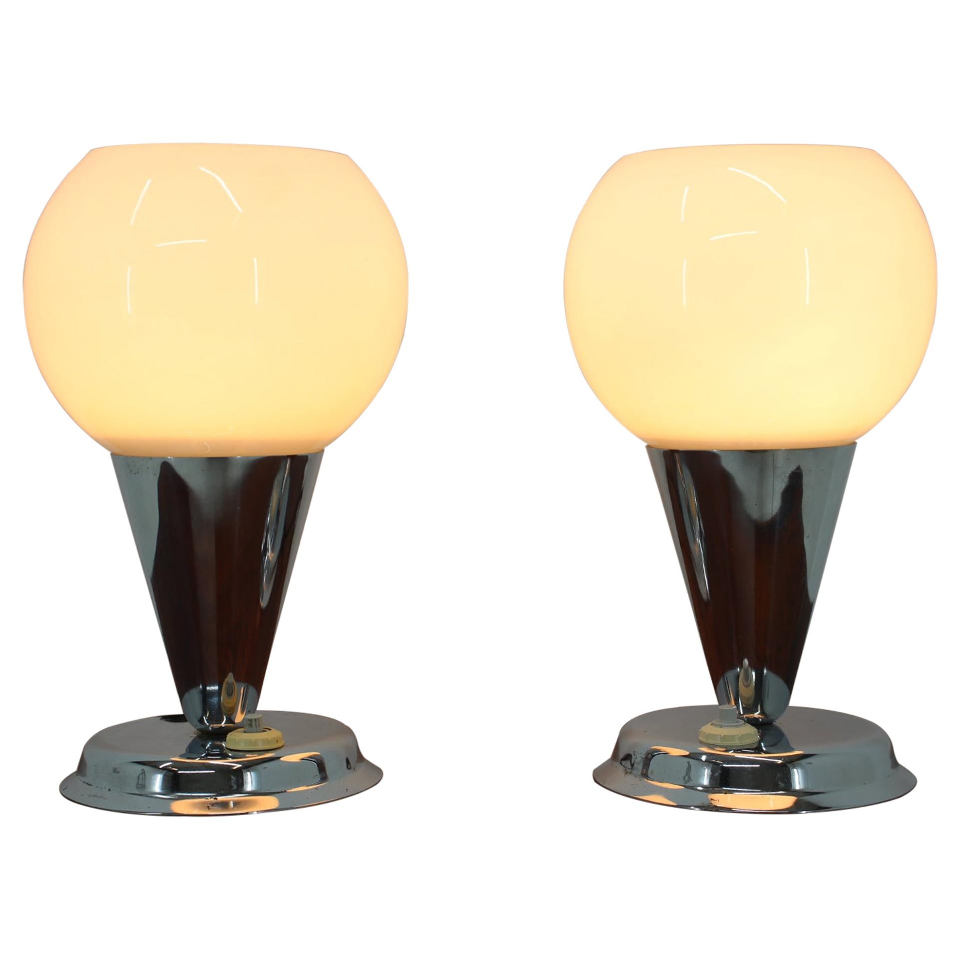 Set of Two Chrome Bauhaus Art Deco Table Lamps, 1930s For Sale