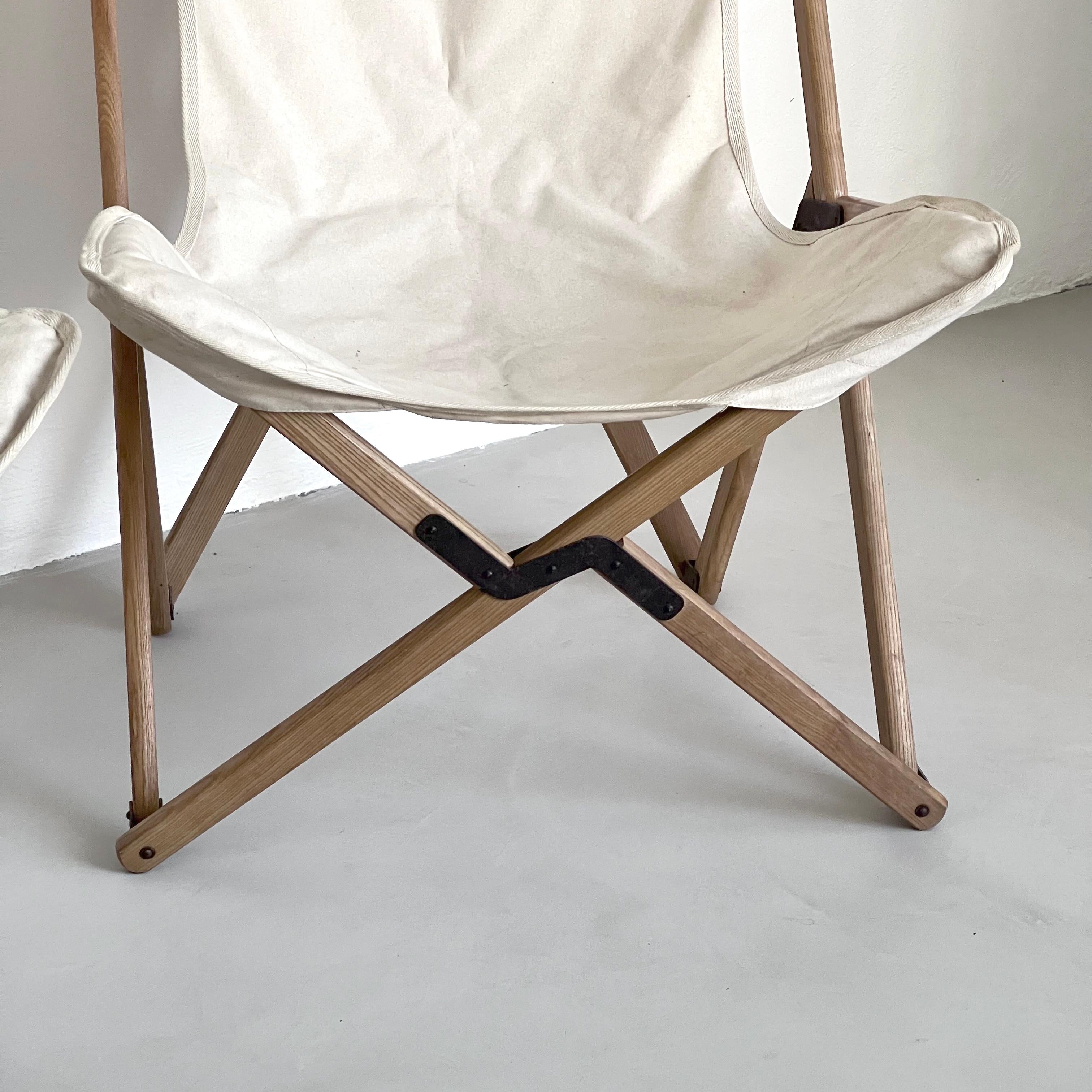 Italian Vintage Foldable Garden / Outdoor Chairs in Wood and White Canvas Boho Chic For Sale