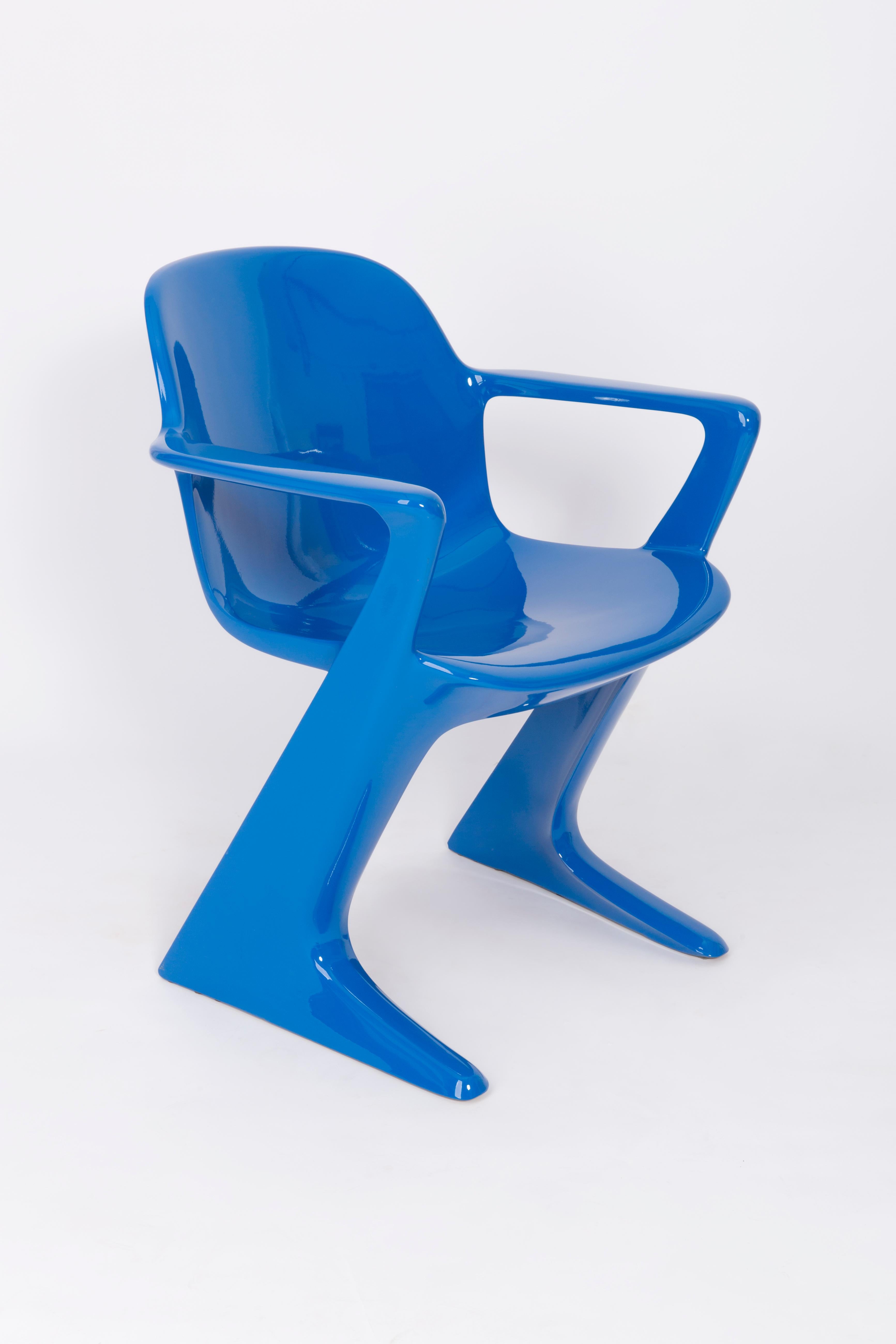 20th Century Set of Two Classic Blue Kangaroo Chairs Designed by Ernst Moeckl, Germany, 1968 For Sale